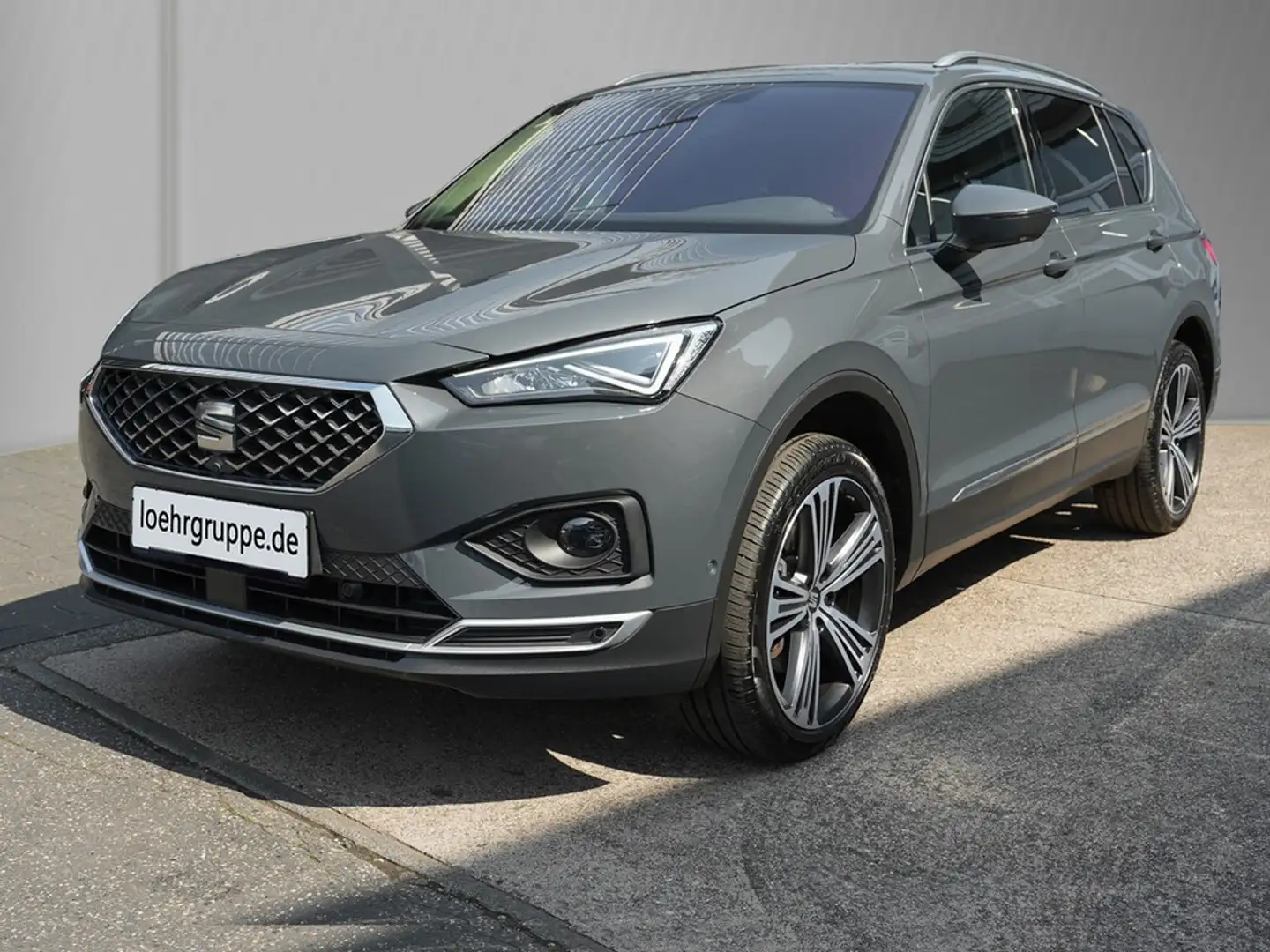 SEAT Tarraco 2.0 TDI DSG Xcellence 4Drive AHK/Pano Grijs - 2