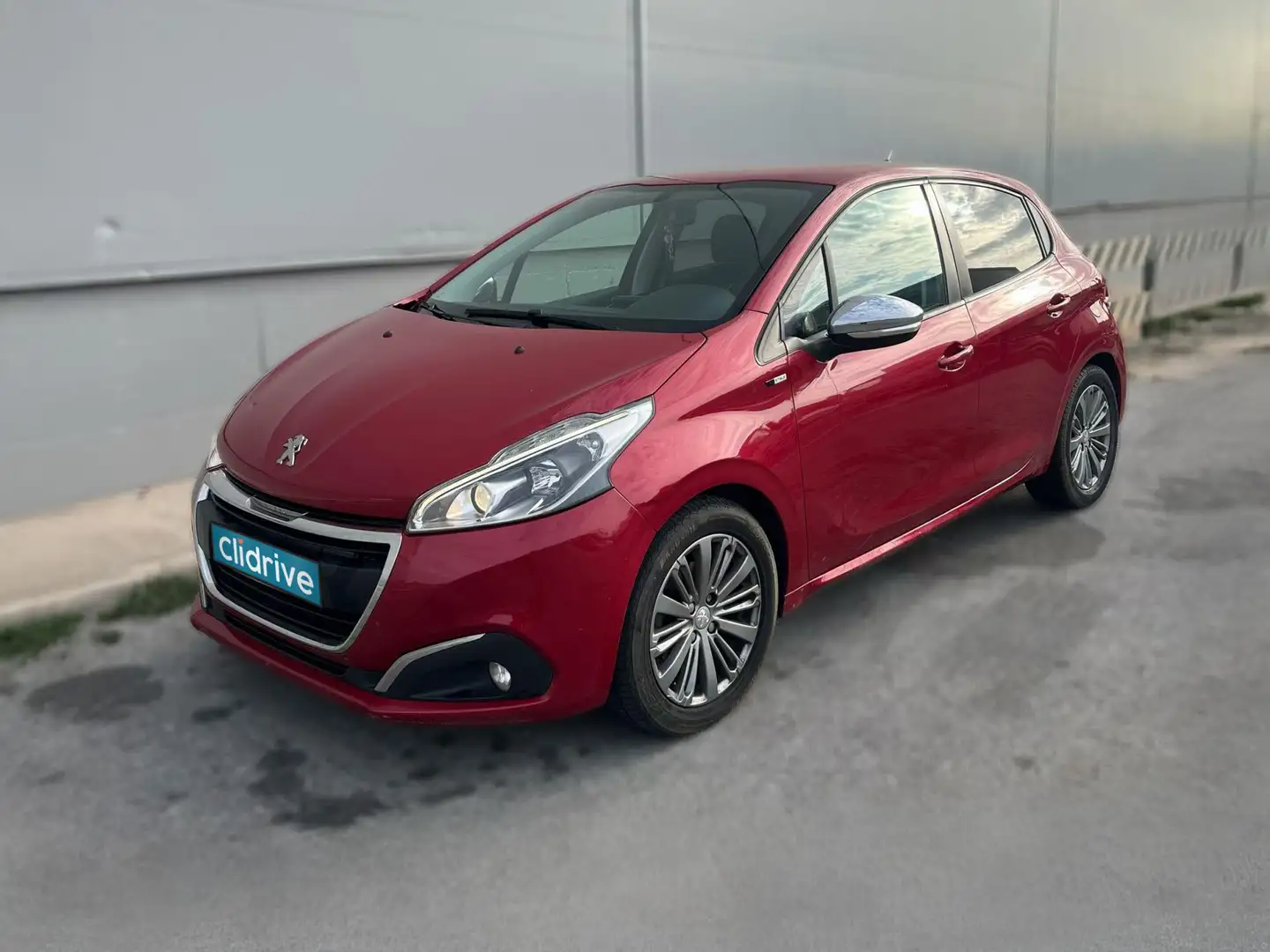 Peugeot 208 1.6BlueHDi Style 75 Rojo - 2