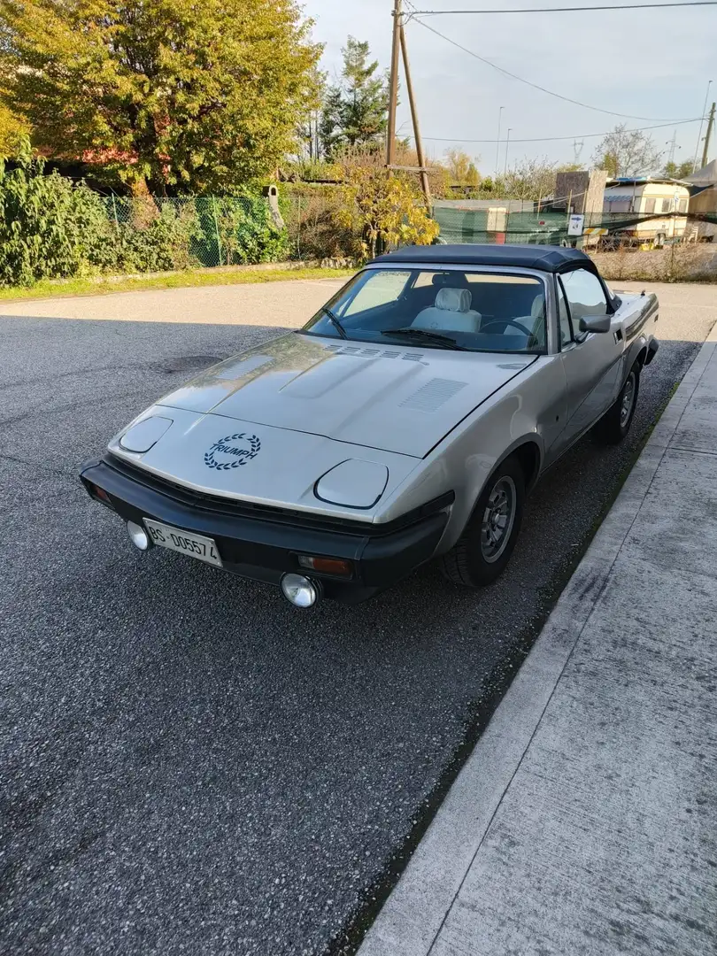 Triumph TR7 cabrio Grau - 1