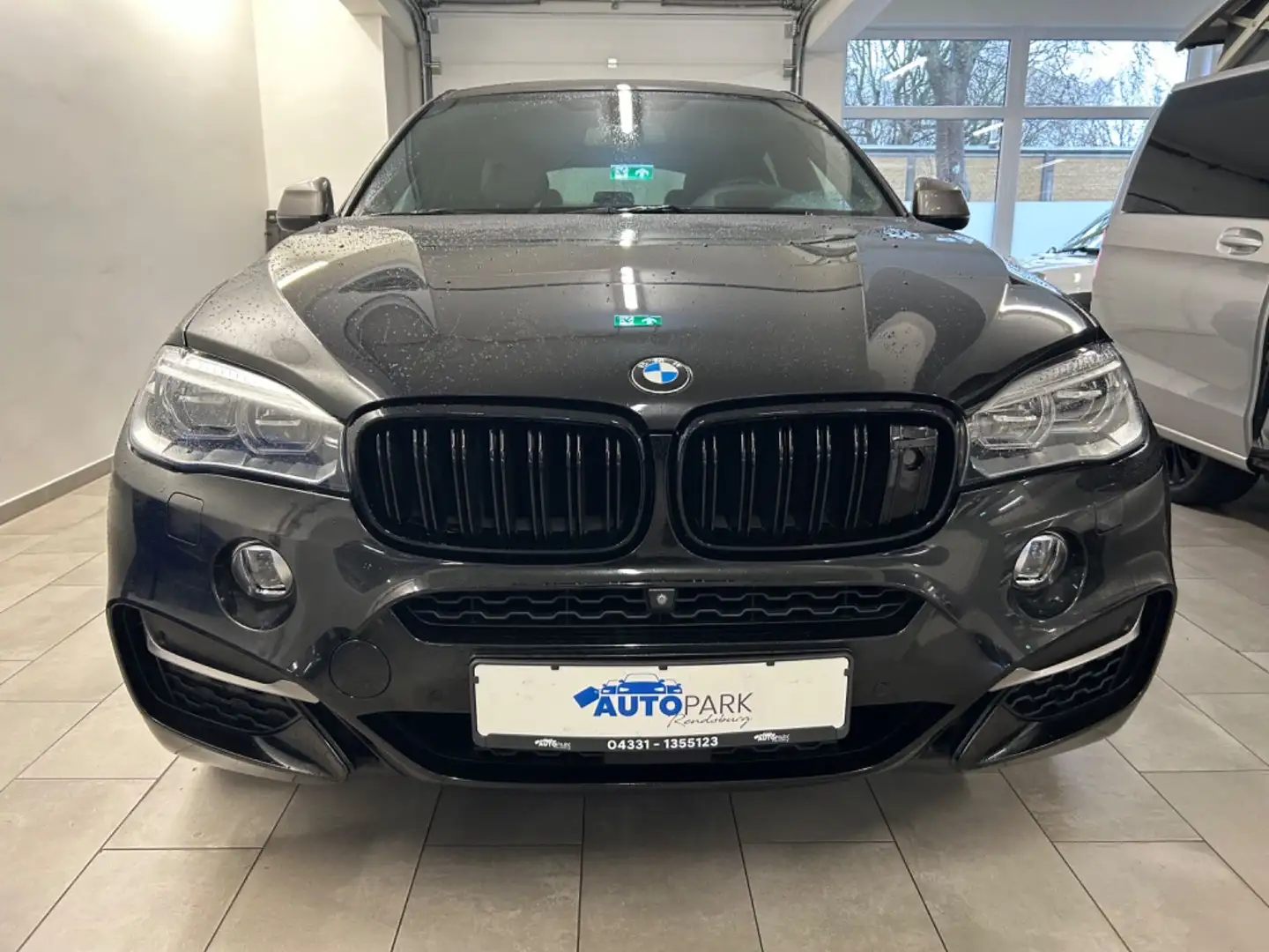 BMW X6 M Soundsystem *Voll* *Head-Up Display* Schwarz - 2
