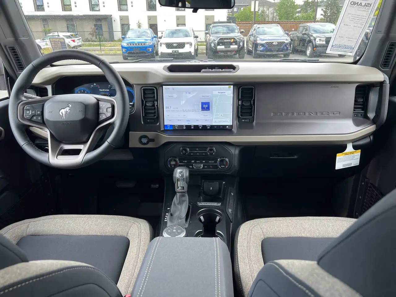 Ford Bronco снимка Ford Bronco