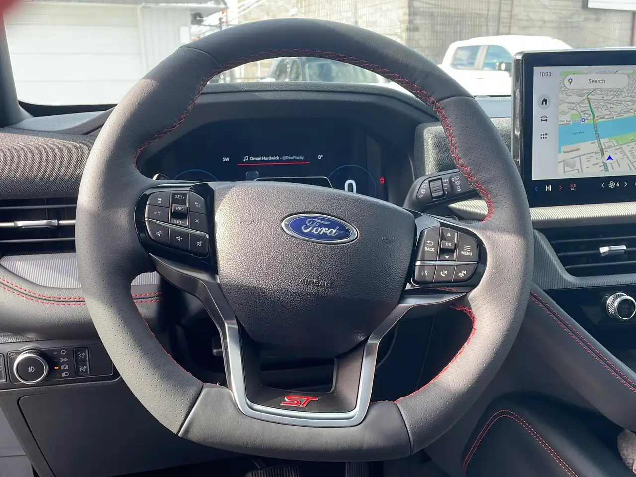 Ford Explorer снимка Ford Explorer