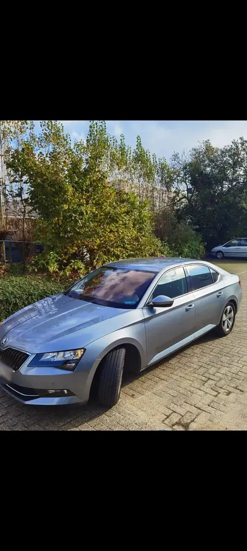 Skoda Superb 1.4 TSI ACT Ambition Gris - 2