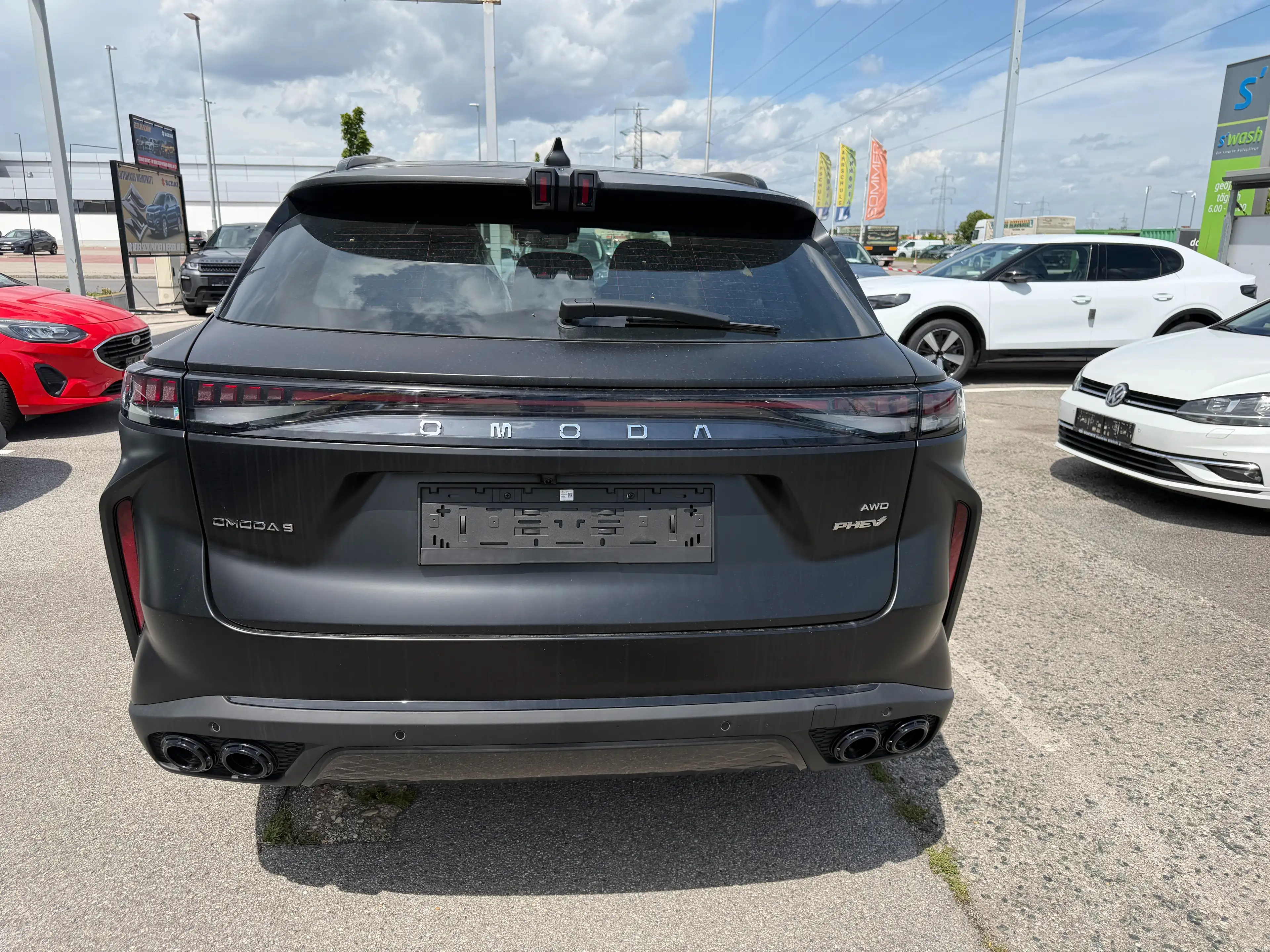 Omoda 9 Premium PHEV Black Edition — photo 6
