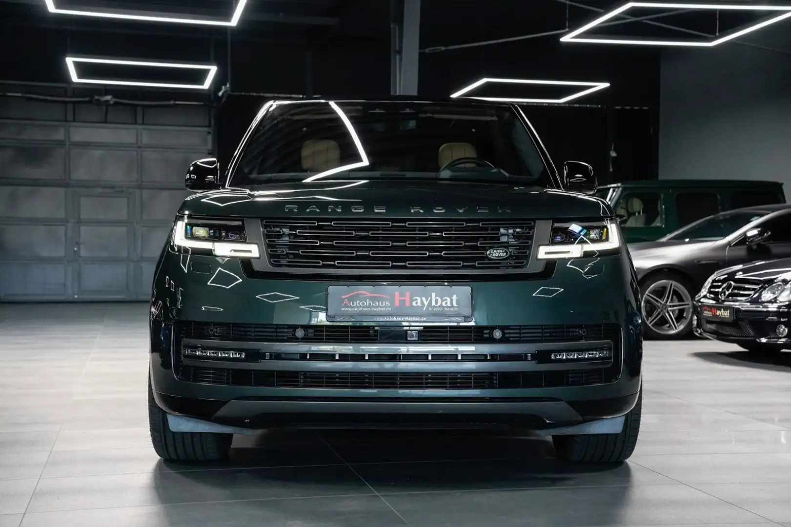 Land Rover Range Rover P440e HSE Hybrid Massage-Sitzklima Grün - 2