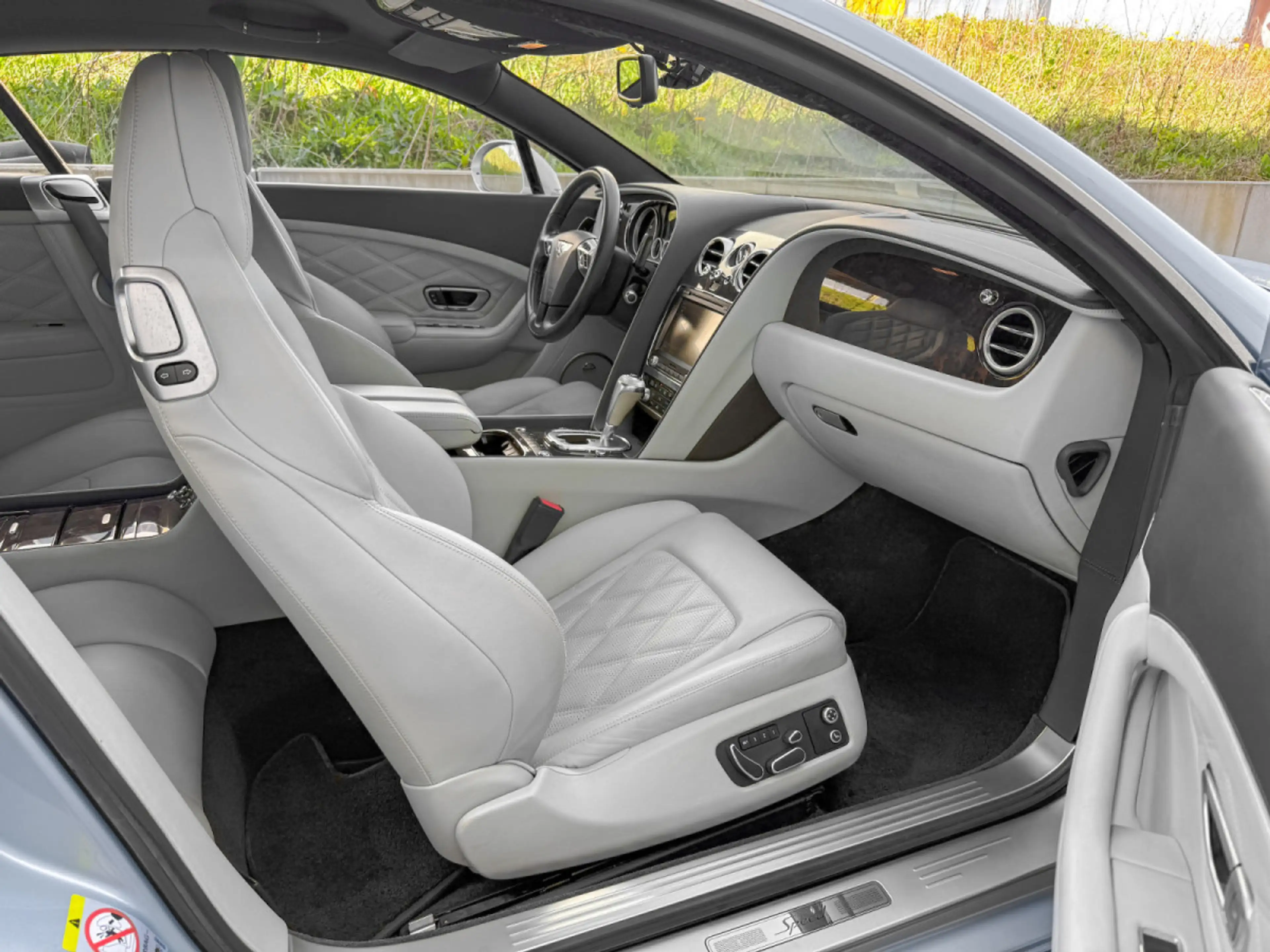 Bentley Continental GT Continental GT 6.0 W12 Speed 4WD/Camera/21/KERAMIK — photo 6