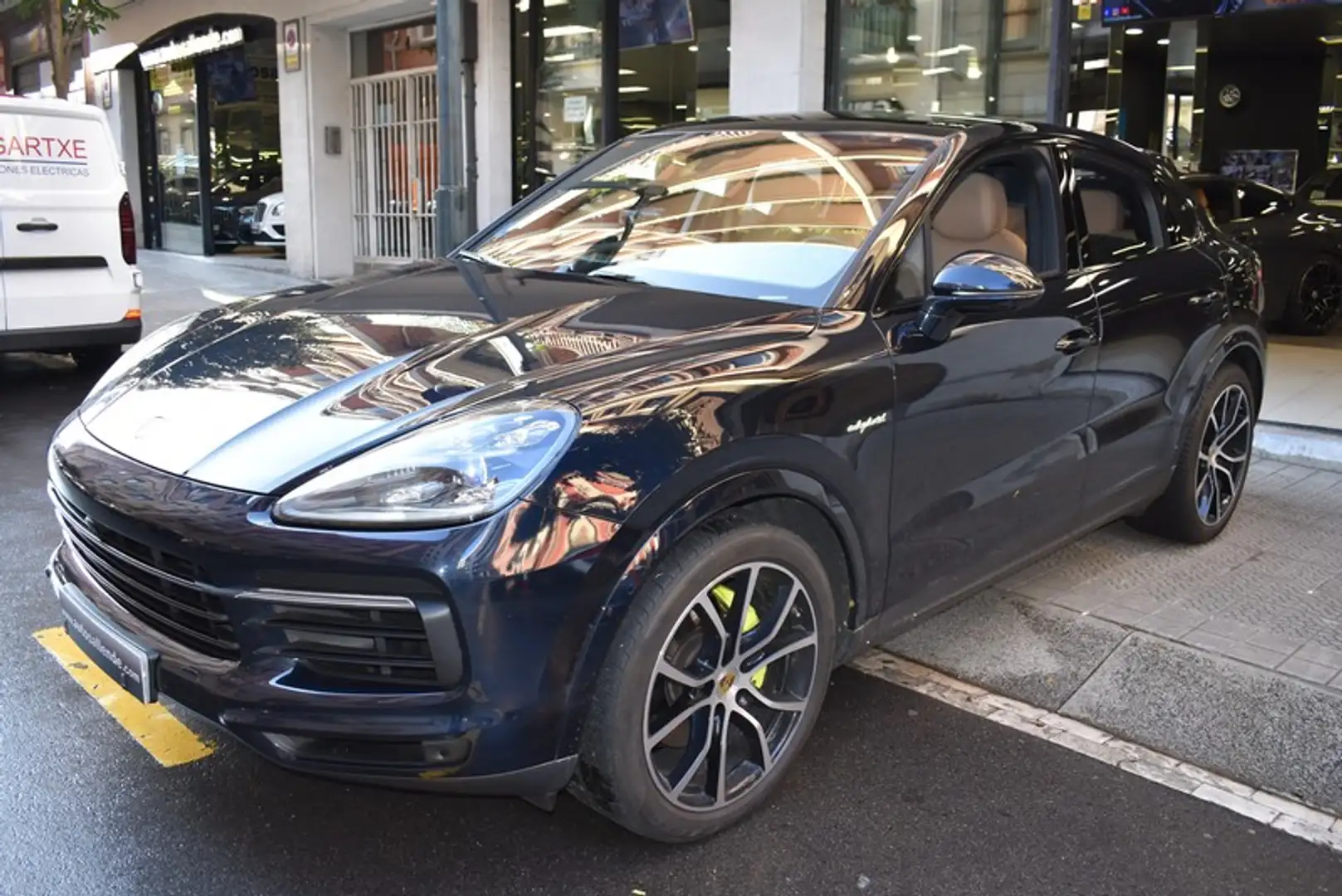 Porsche Cayenne E-Hybrid Coupé Aut. Blau - 1
