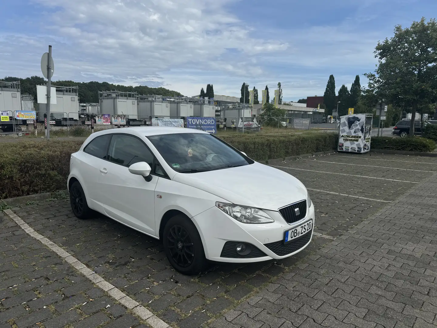 SEAT Ibiza SC 1.4 16V Sport Weiß - 2