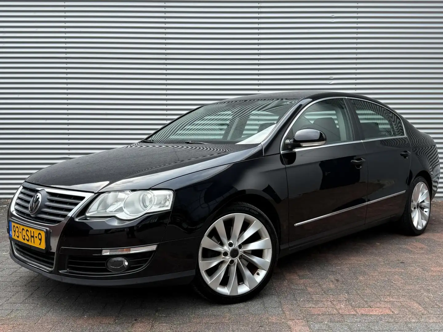 Volkswagen Passat 1.8 TFSI Trendline nl auto airco cruise 08 mf stuu Negru - 1