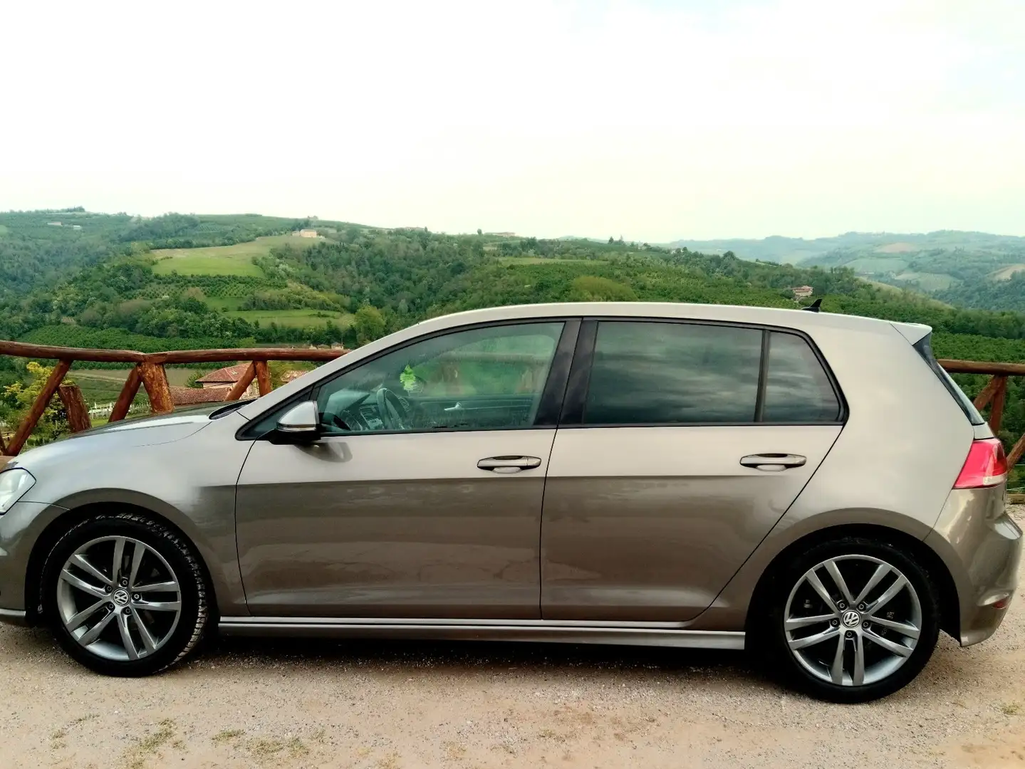 Volkswagen Golf 5p 1.4 tsi Highline Executive 125cv E6 Marrone - 2