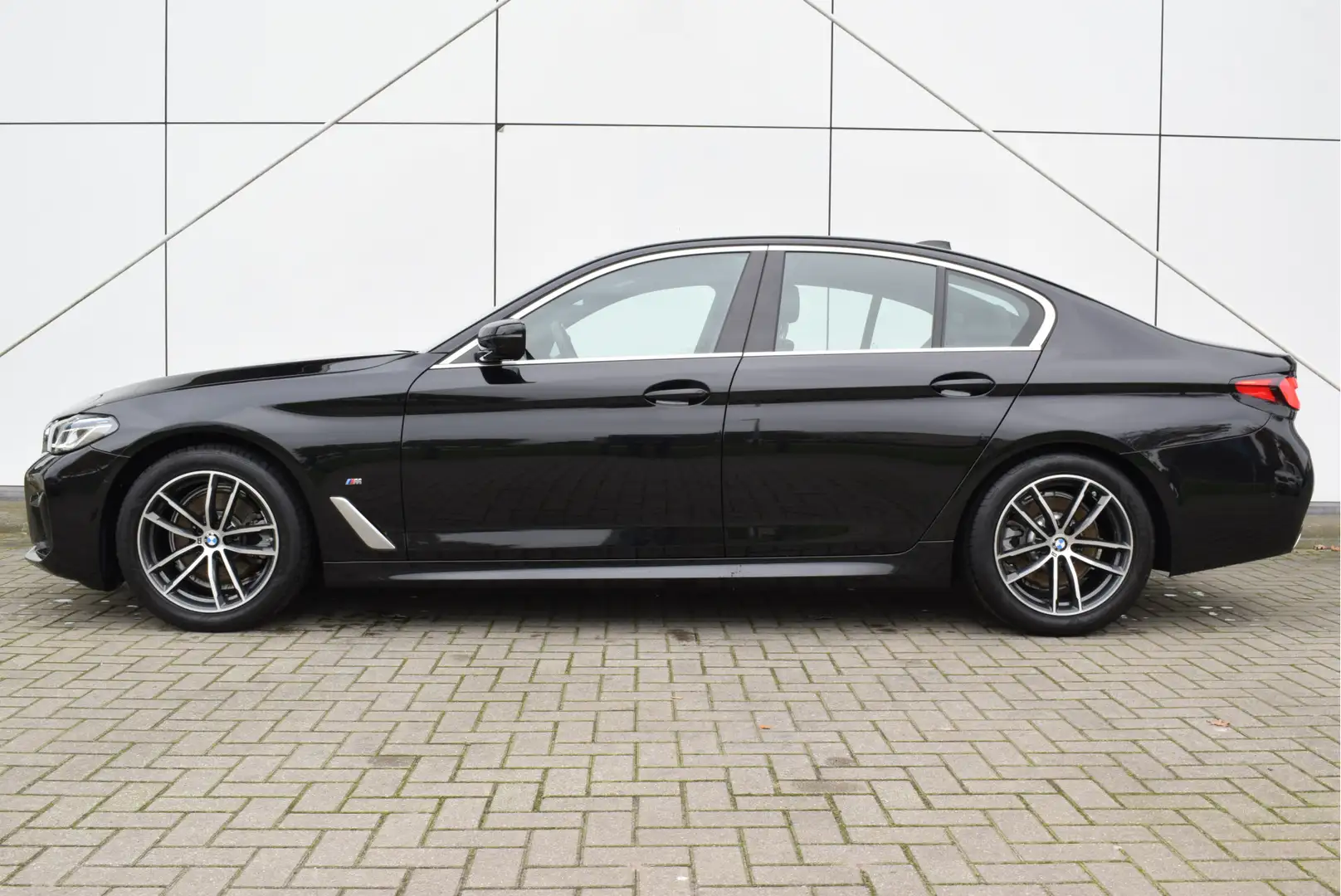 BMW 520 5 Serie 520i High Executive M Sport Automaat / Las Negro - 2
