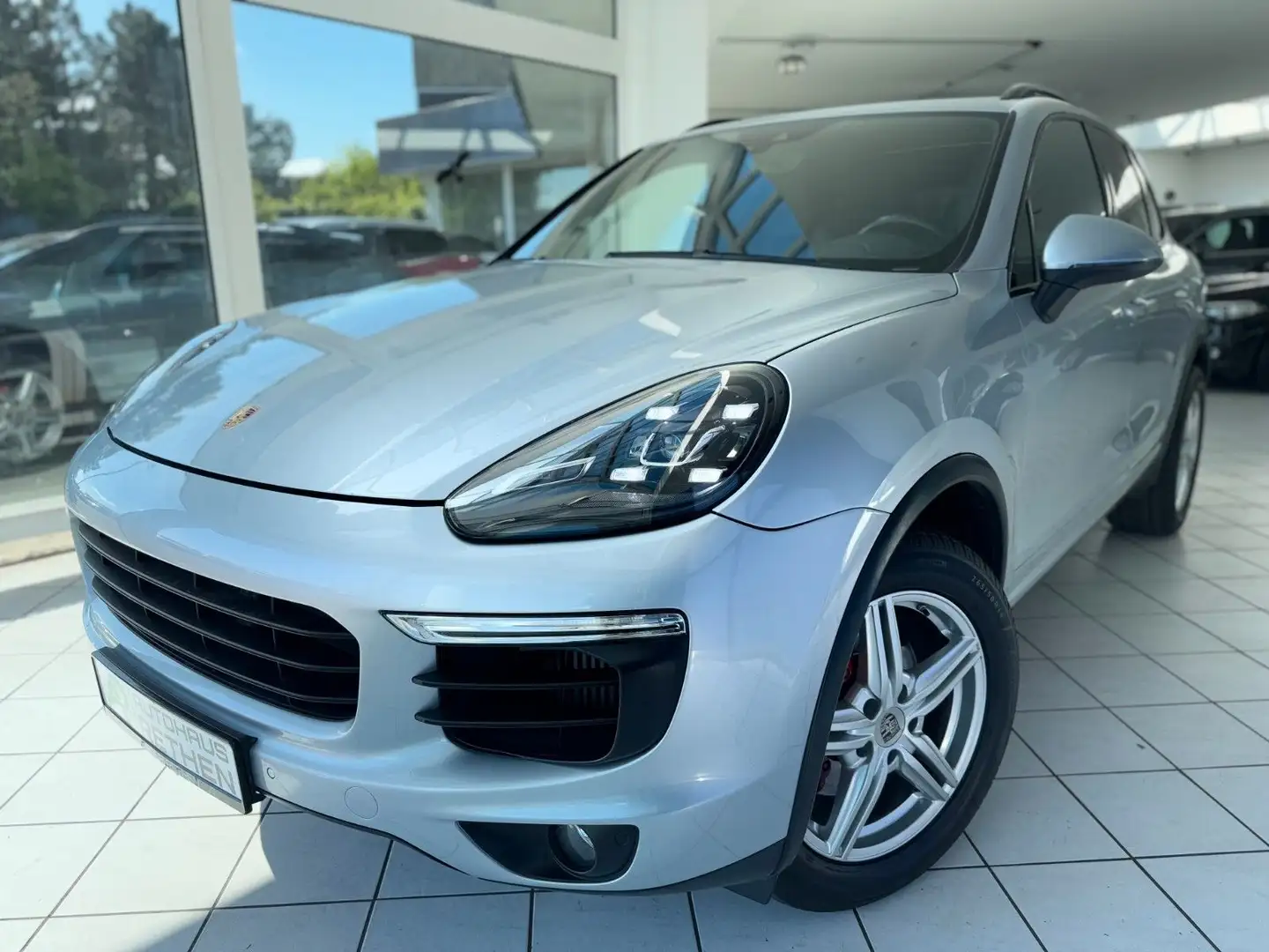 Porsche Cayenne S 3.6 *BOSE*Panorama*Sitzbelüftung* Silber - 1