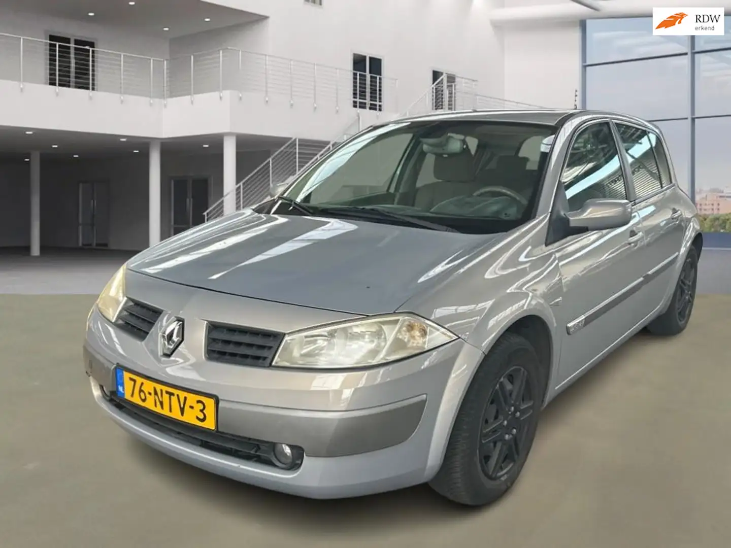 Renault Megane 2.0-16V Authentique AUT CRUISE 2 X SLEUTELS Gris - 1