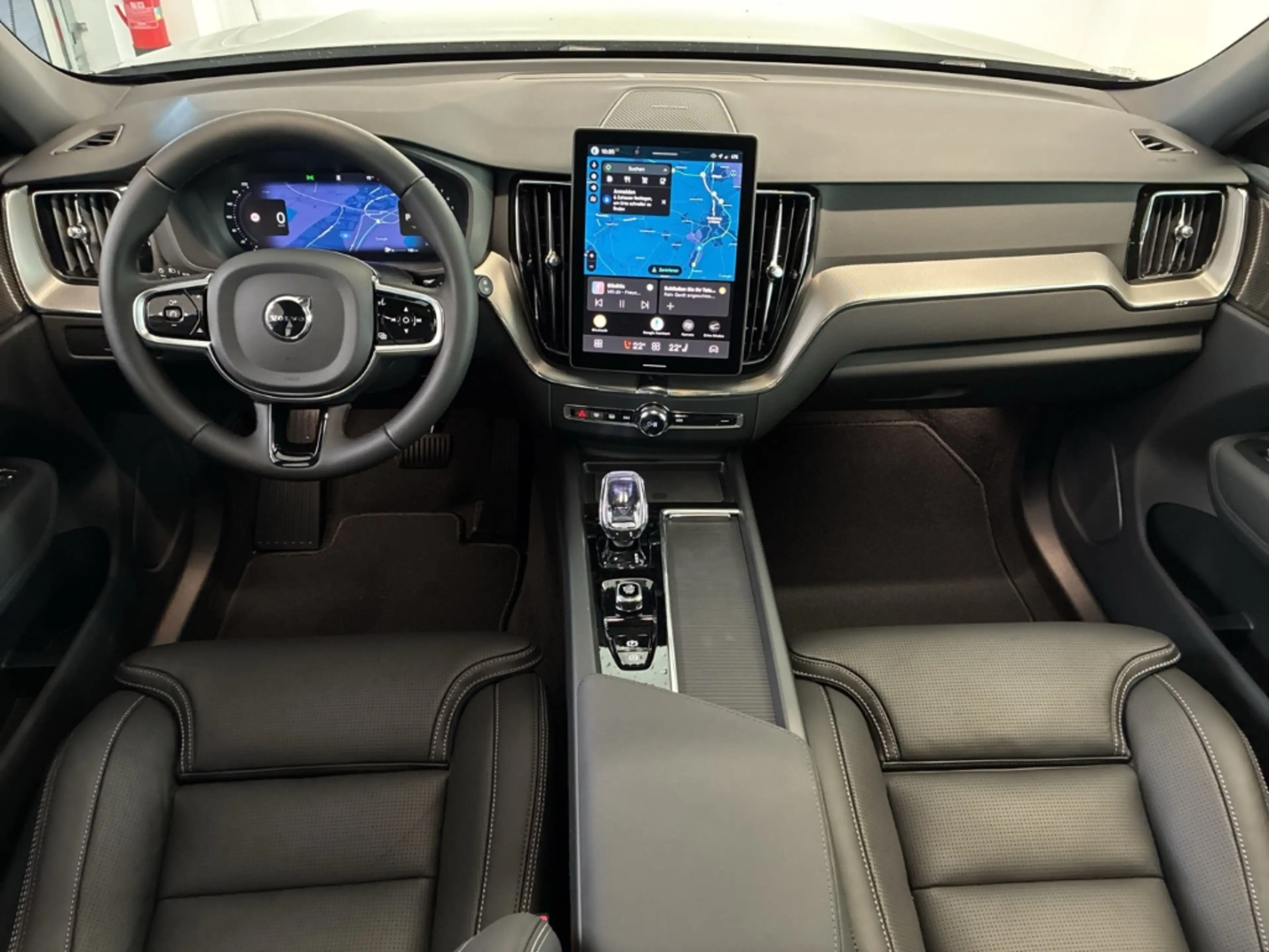 Volvo XC60 2.0 B5 MH AWD Black-Edition Plus AHK Harman Kardon — photo 8