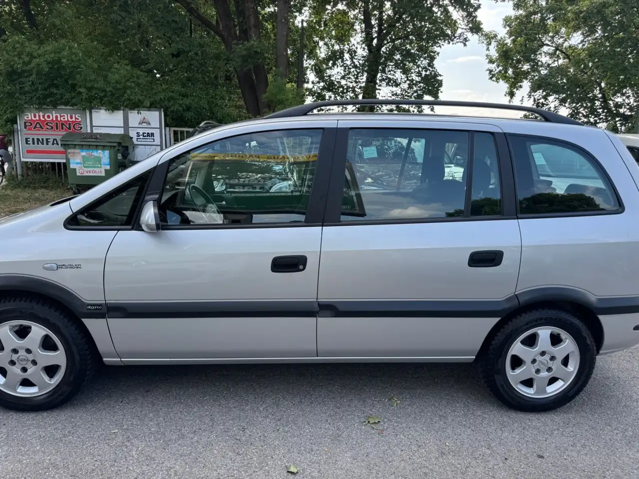 2002 Opel Zafira Elegance 1.8 / 7 Sitze Klima AHK 1 Hand, photograph 5