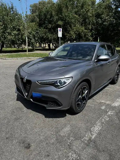 Alfa Romeo Stelvio 2.2 t Sprint Q4 190cv auto