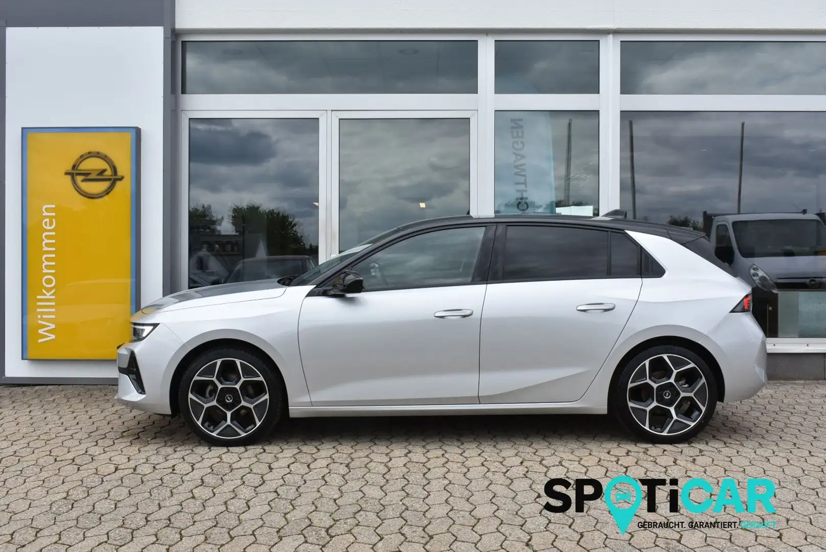Opel Astra L Lim. 5-trg. GS * AHK * IntelliLux * Grau - 1