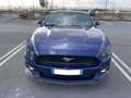 Ford Mustang Fastback V8 5.0 421 GT Bleu - thumbnail 5