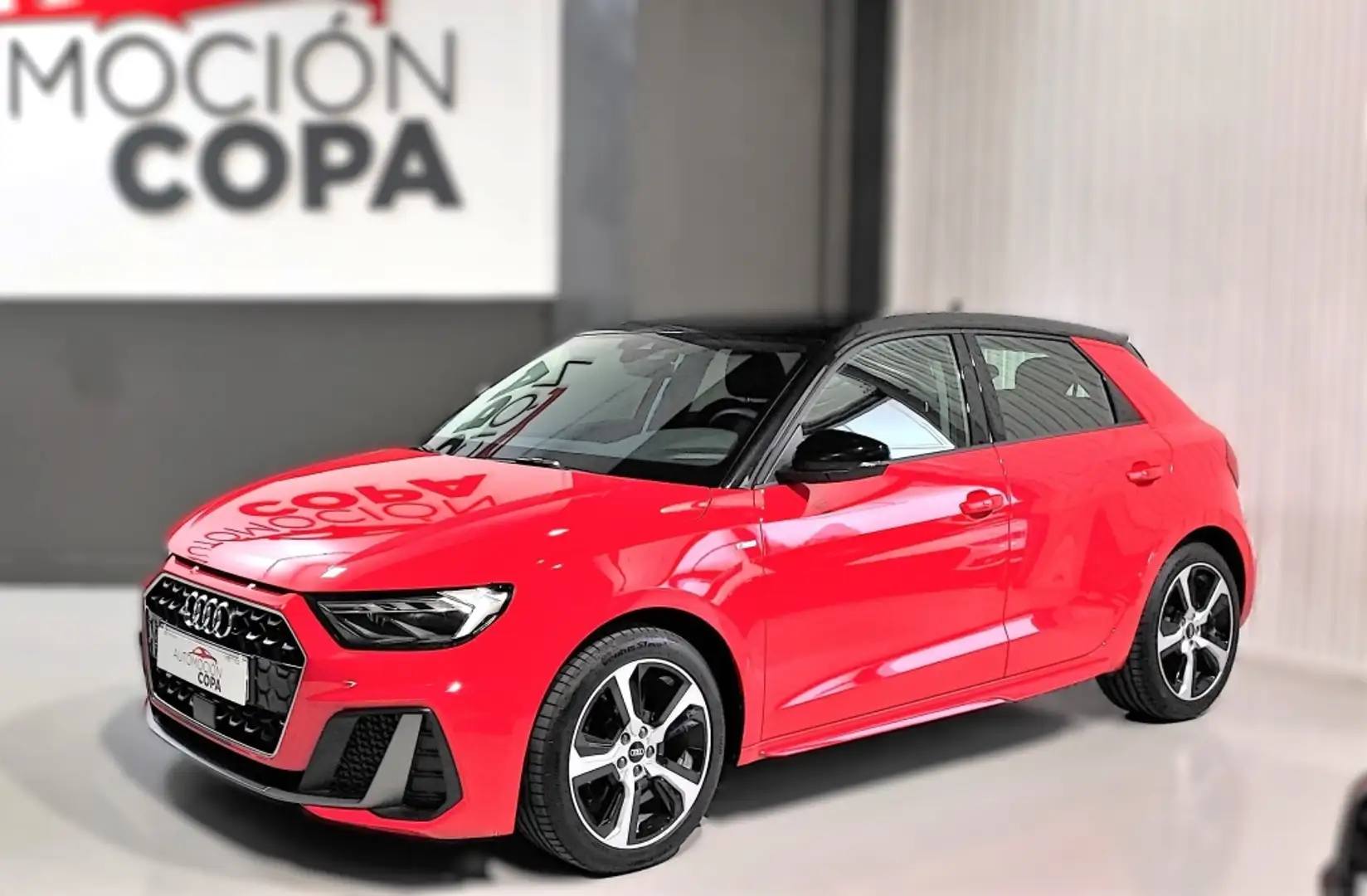 Audi A1 Sportback 30 TFSI Adrenalin Rojo - 1