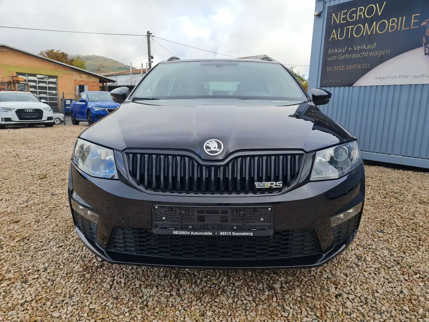 Skoda Octavia Combi RS Schwarz - 2
