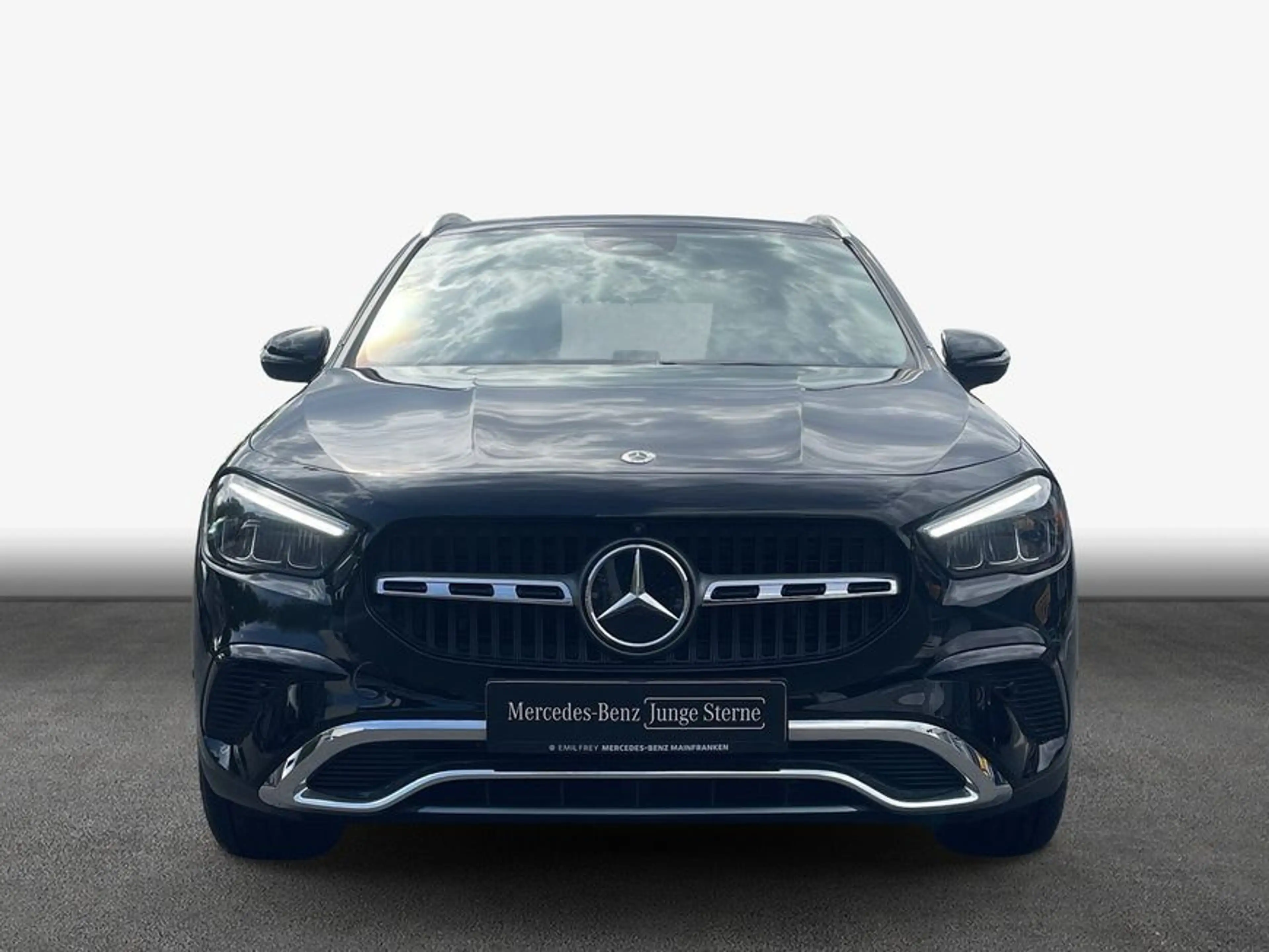 Mercedes-Benz GLA 200 GLA — photo 3