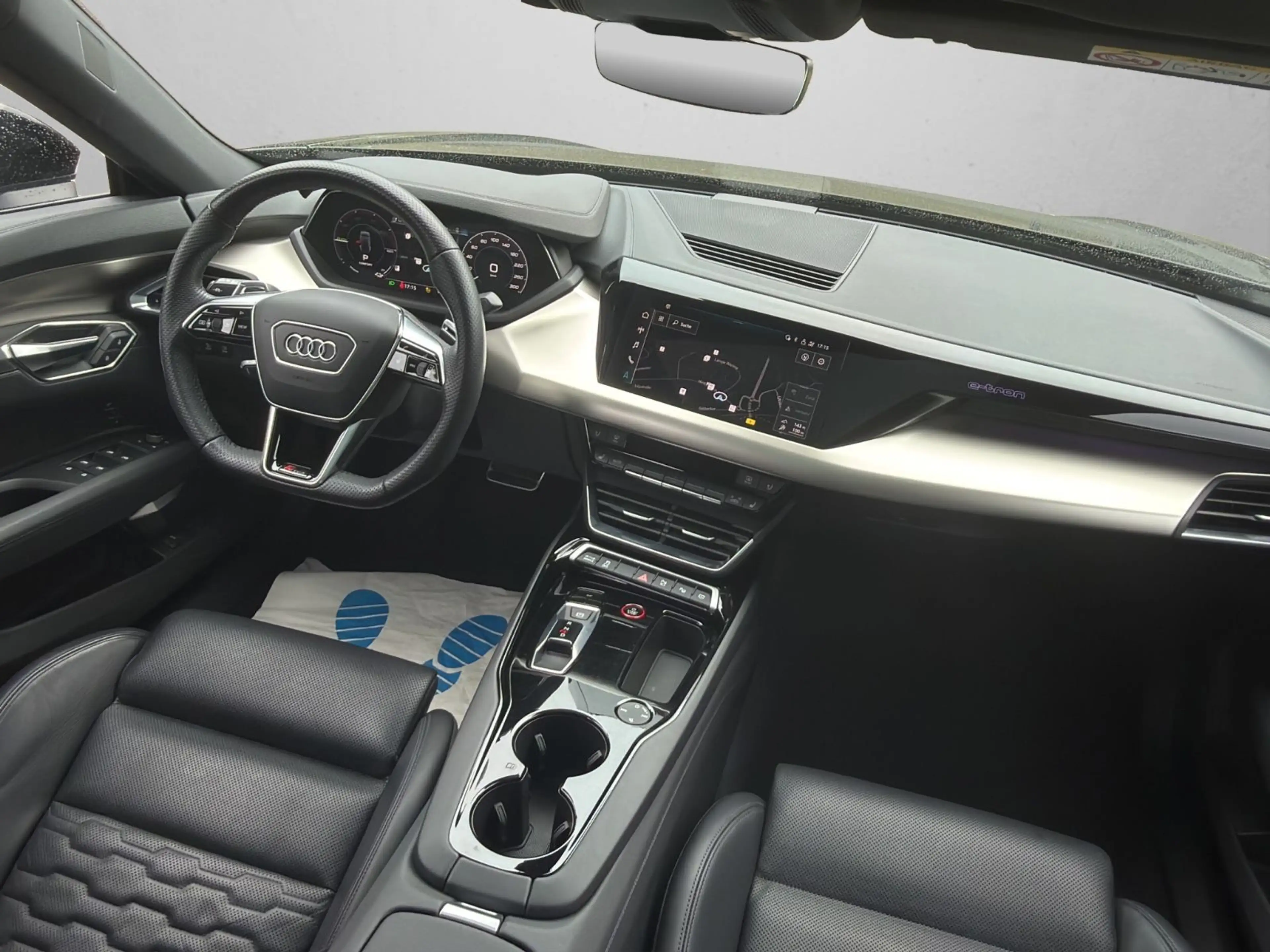 Audi e-tron GT RS quattro Black*Pano*360°*B&O*21" — photo 14