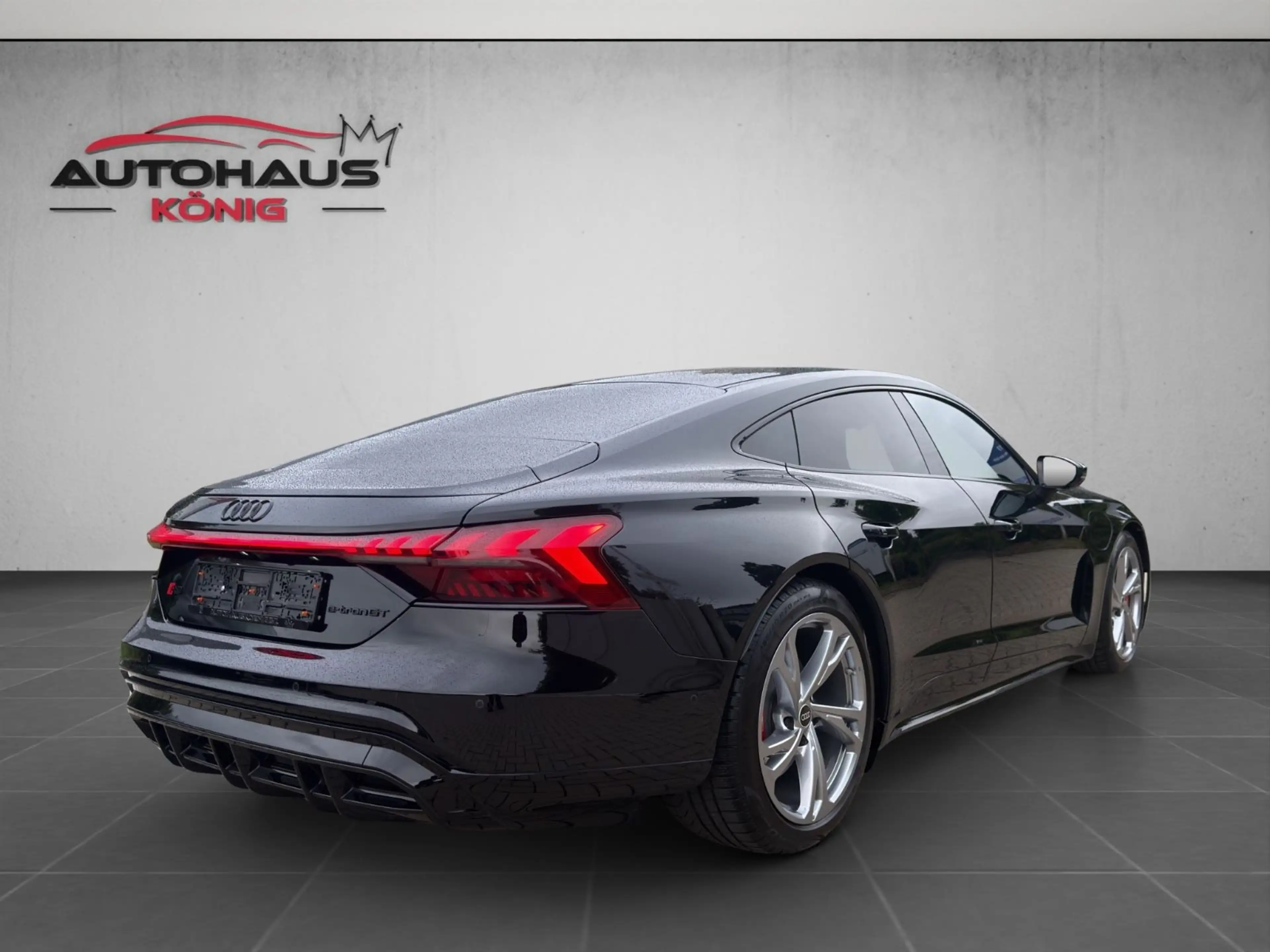 Audi e-tron GT RS quattro Black*Pano*360°*B&O*21" — photo 6