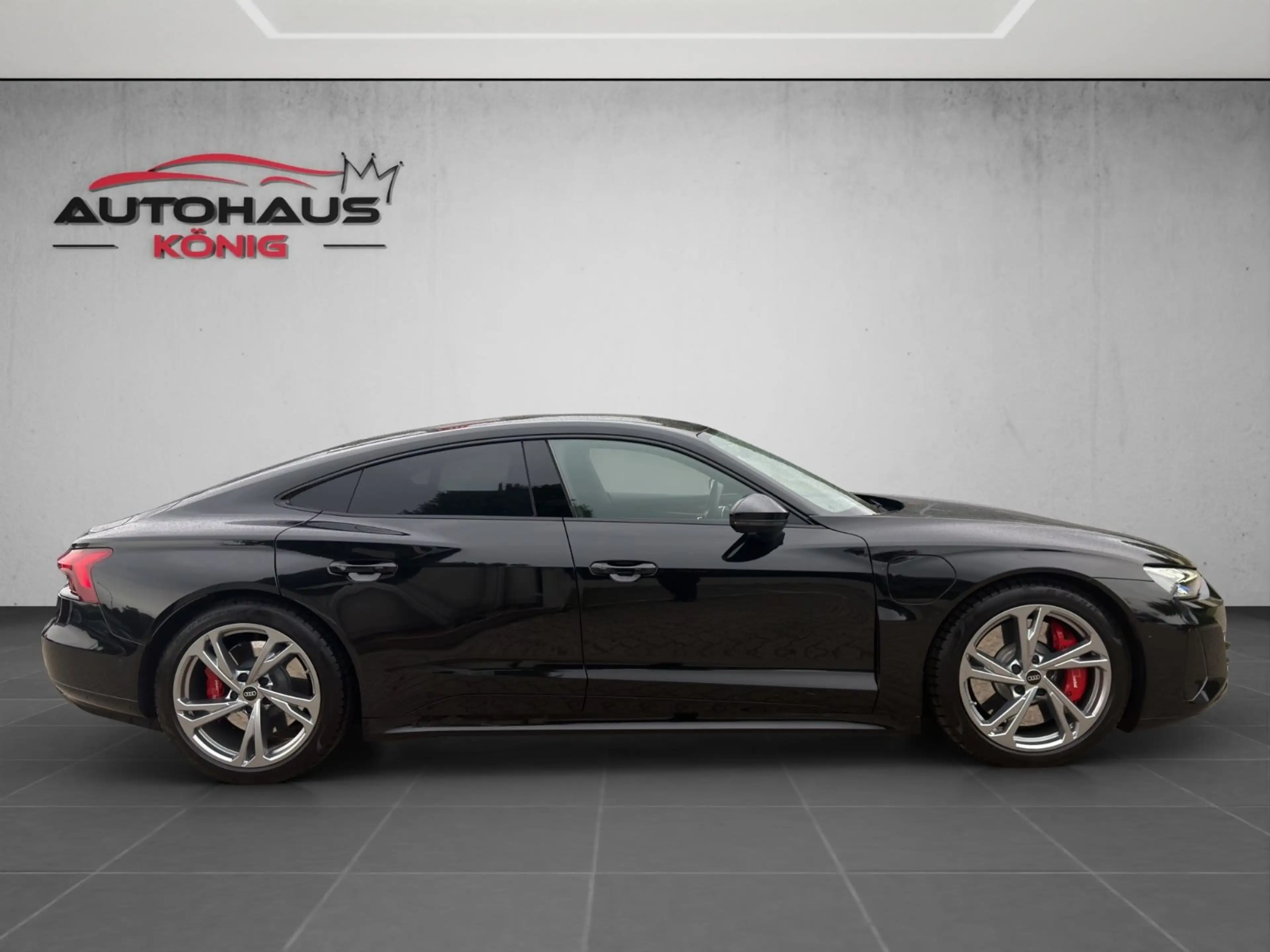 Audi e-tron GT RS quattro Black*Pano*360°*B&O*21" — photo 9