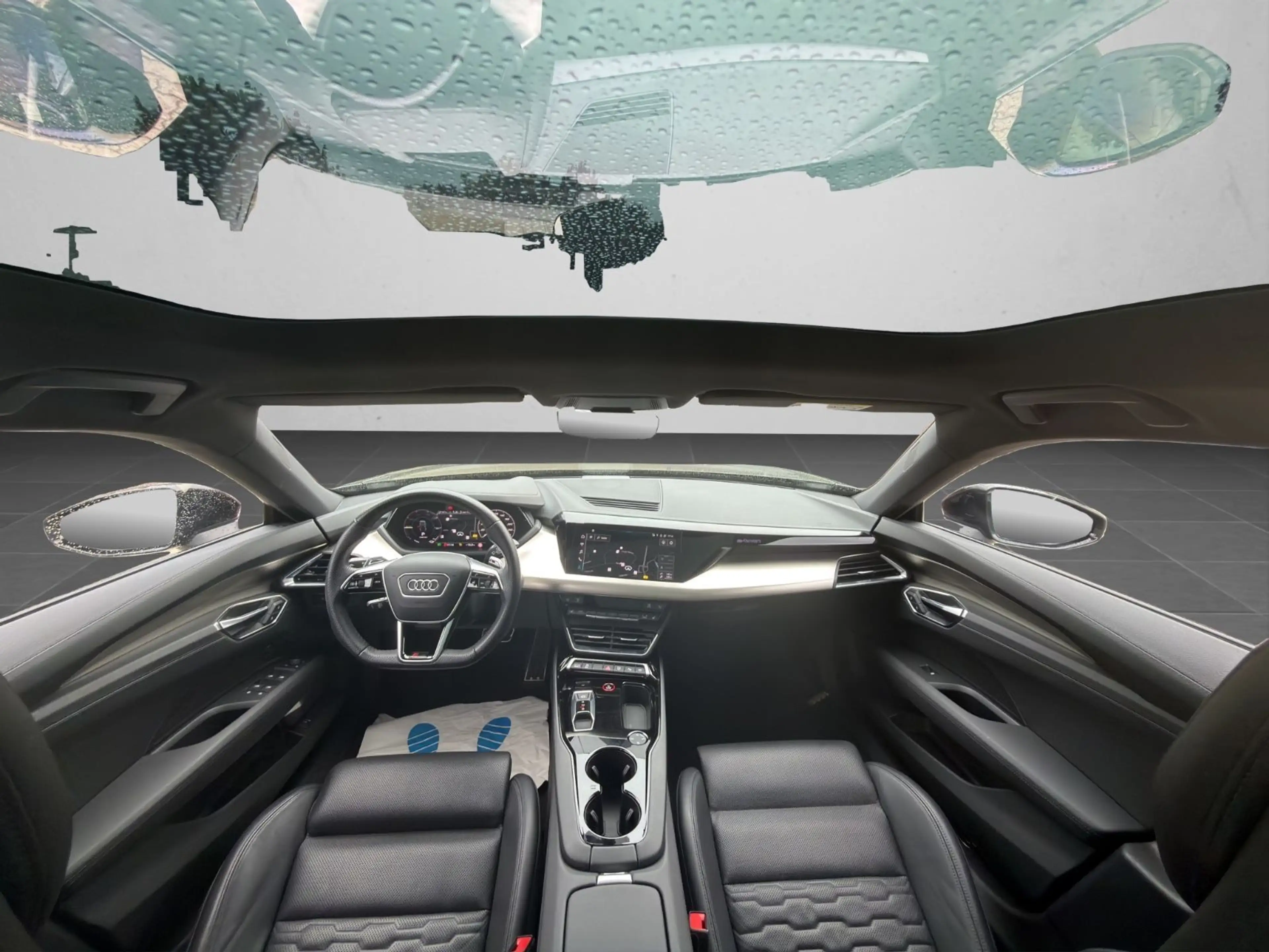 Audi e-tron GT RS quattro Black*Pano*360°*B&O*21" — photo 13