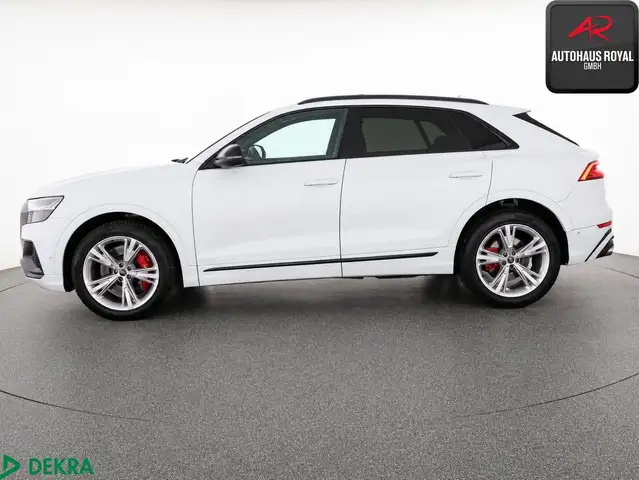 Audi SQ8 view 2