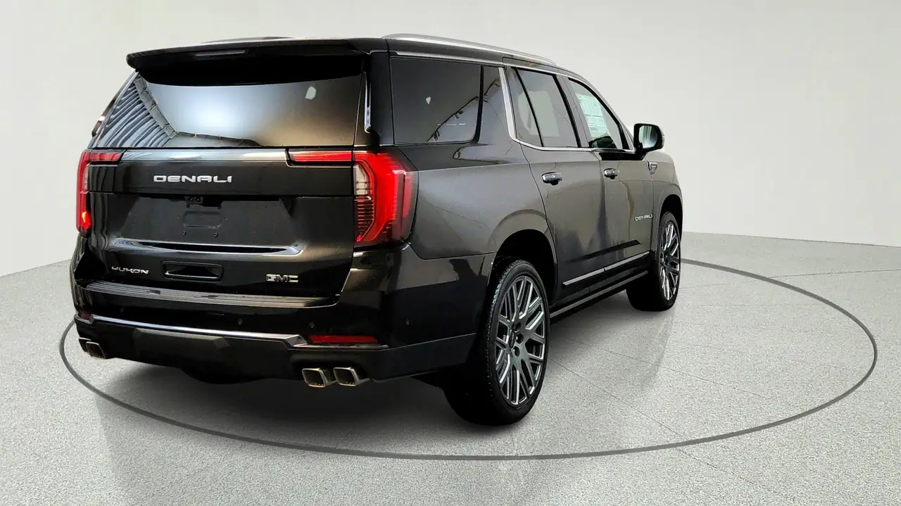 GMC Yukon снимка GMC Yukon