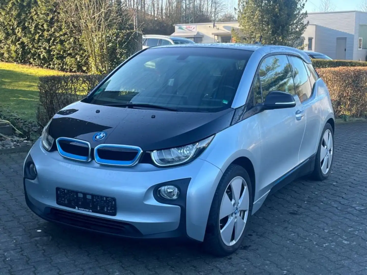 BMW i3 REX Navi Prof. 1.Hand SHZ Benzin/Elektro 94AH Ezüst - 1