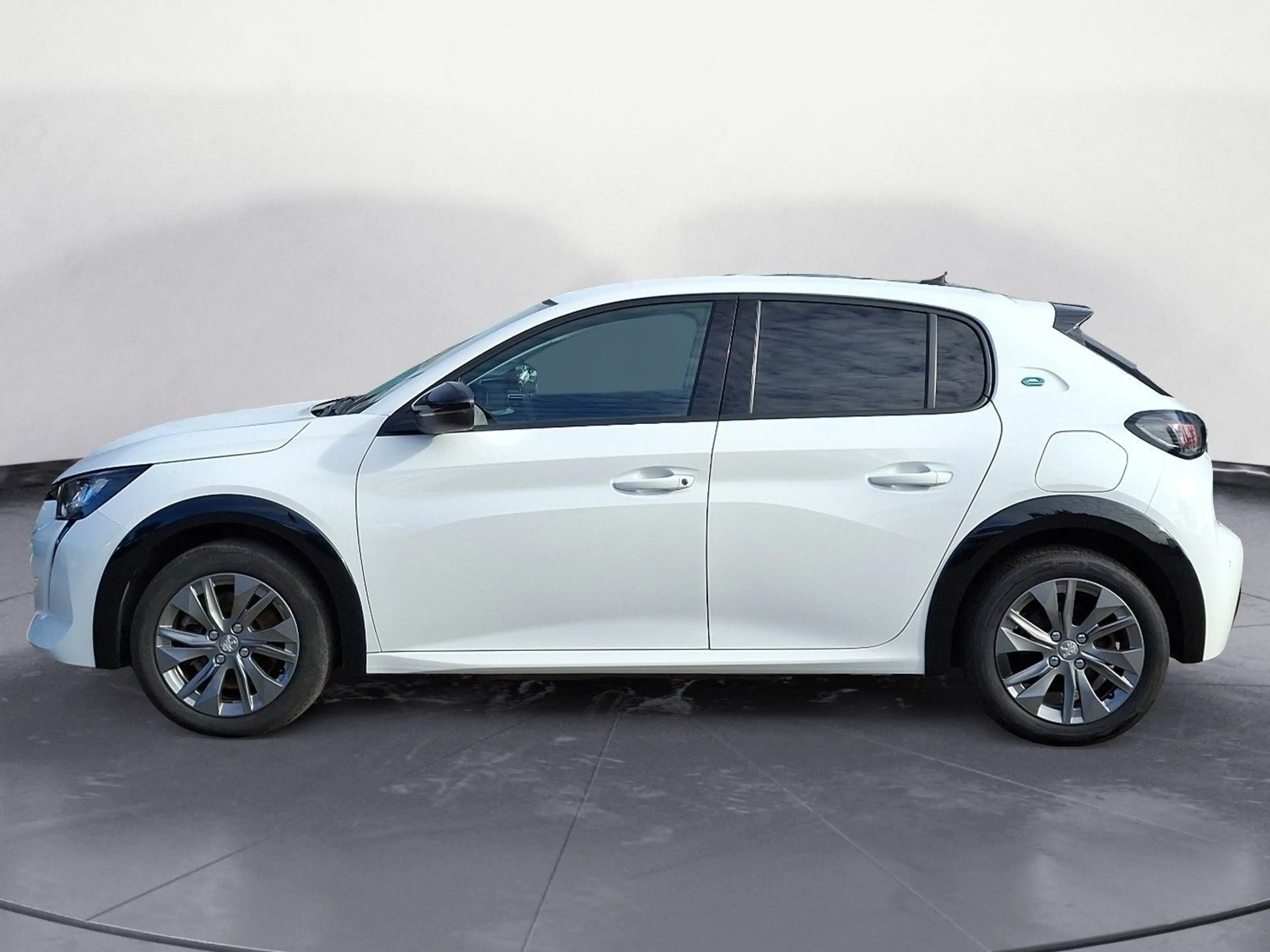 Peugeot e-208 136 Allure+ LED Scheinwerfer Bluetooth PDC — photo 4