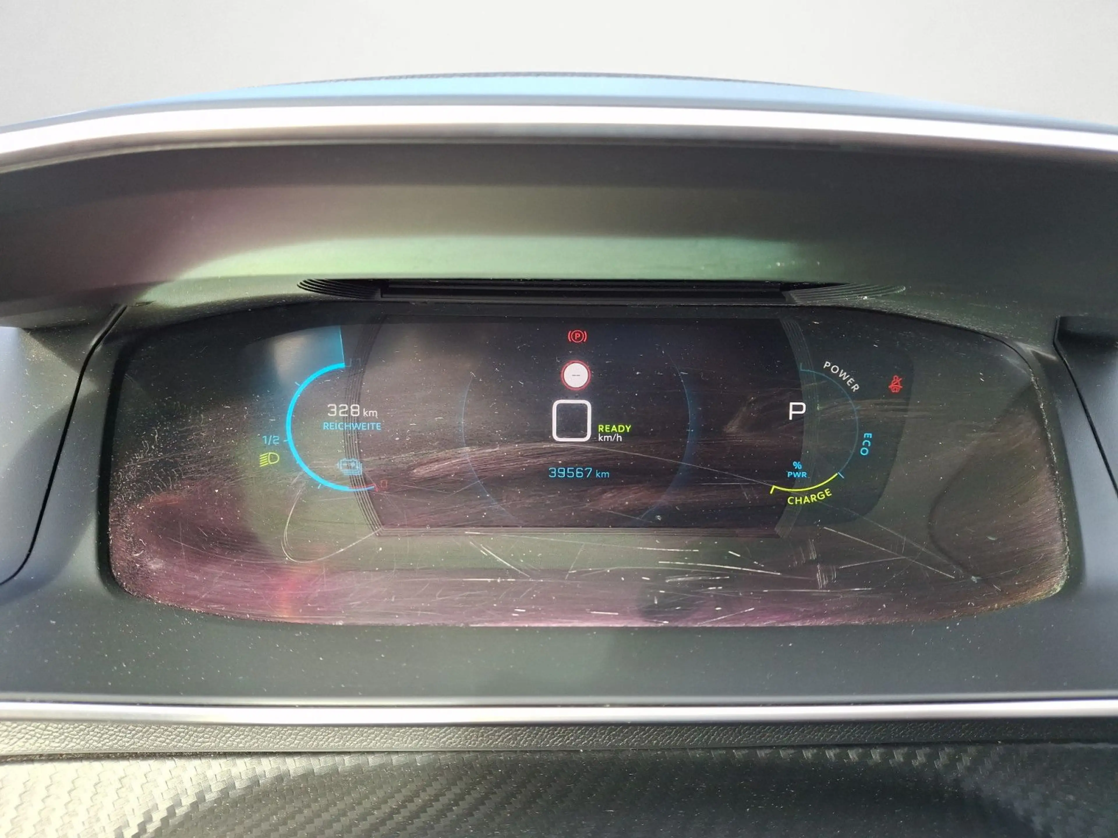 Peugeot e-208 136 Allure+ LED Scheinwerfer Bluetooth PDC — photo 12