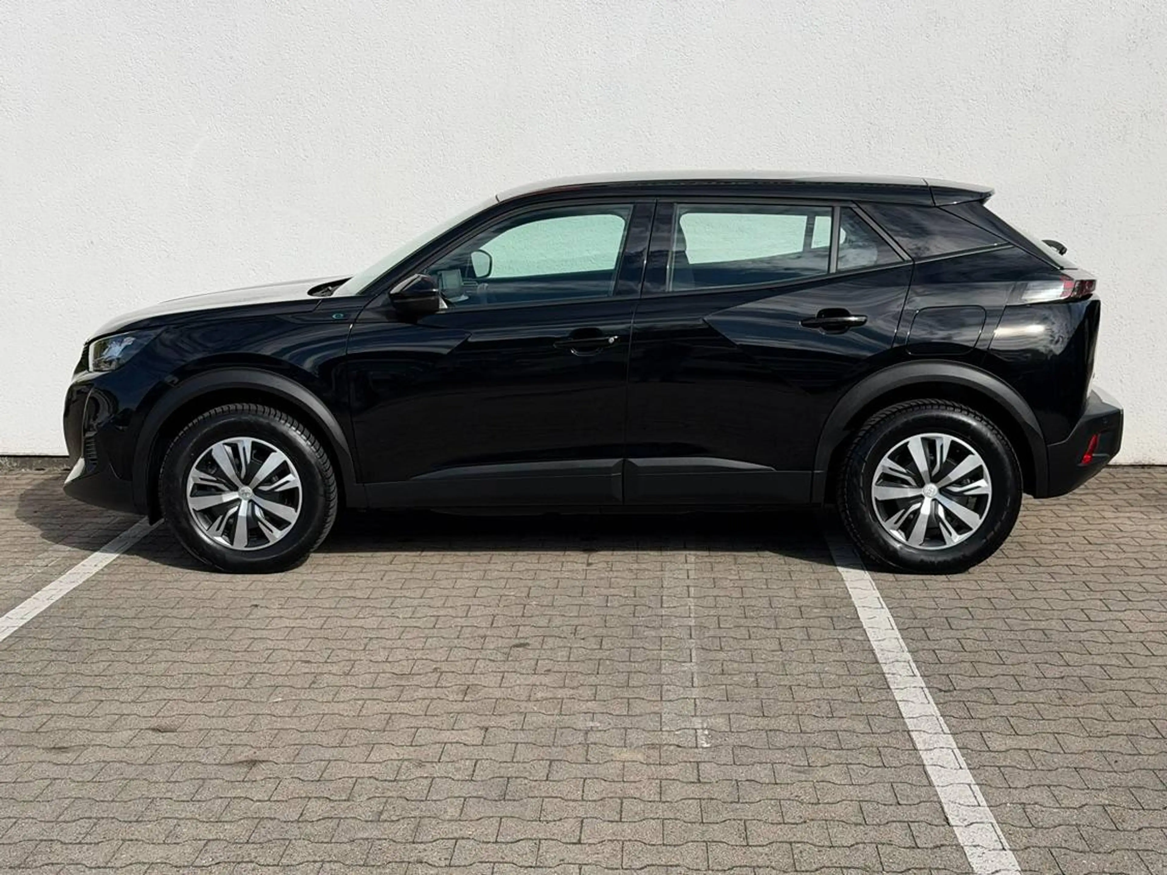 Peugeot 2008 Active Pack Elektromotor 136,LED,PDC,11 kW — photo 3