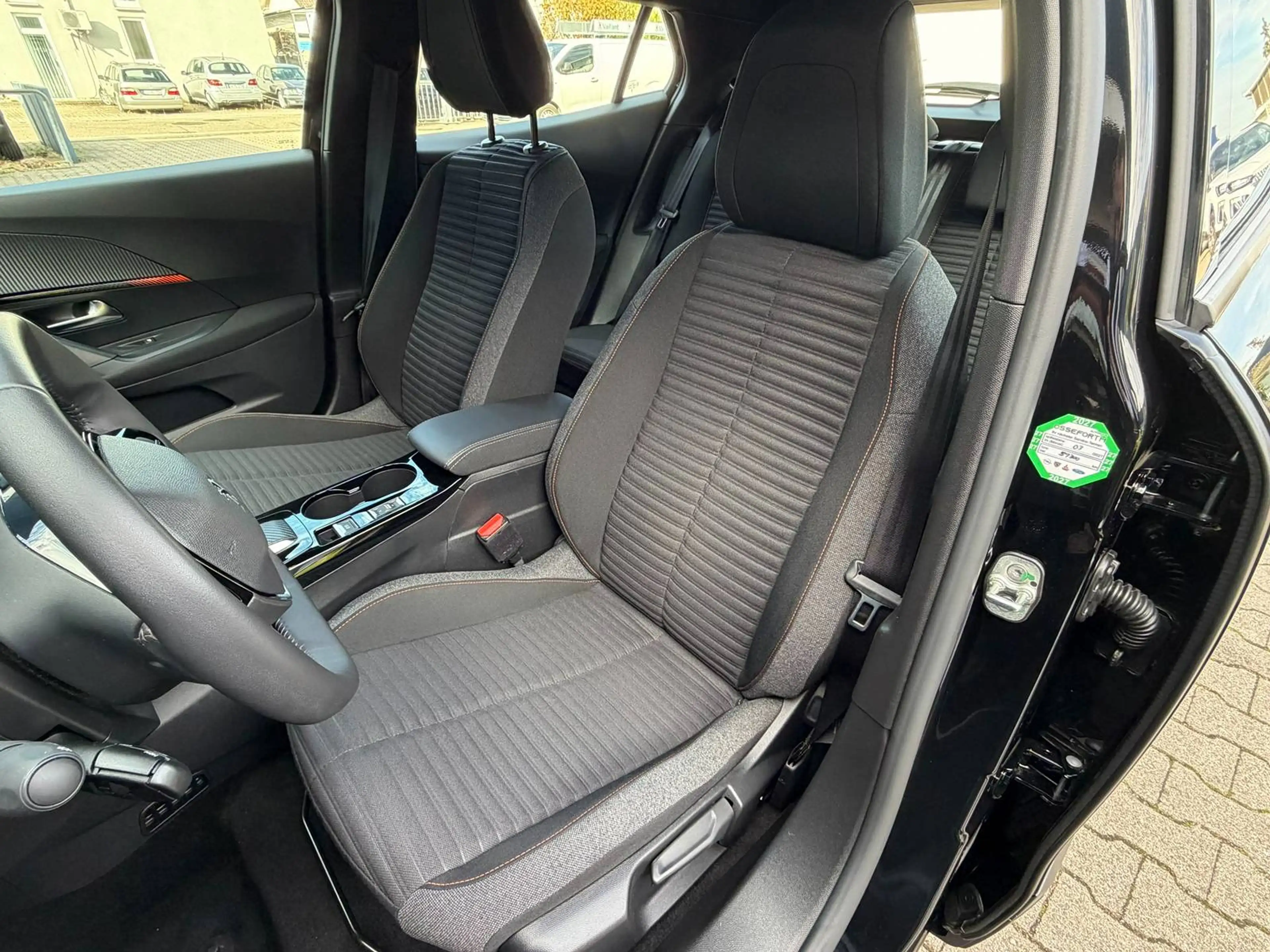 Peugeot 2008 Active Pack Elektromotor 136,LED,PDC,11 kW — photo 7