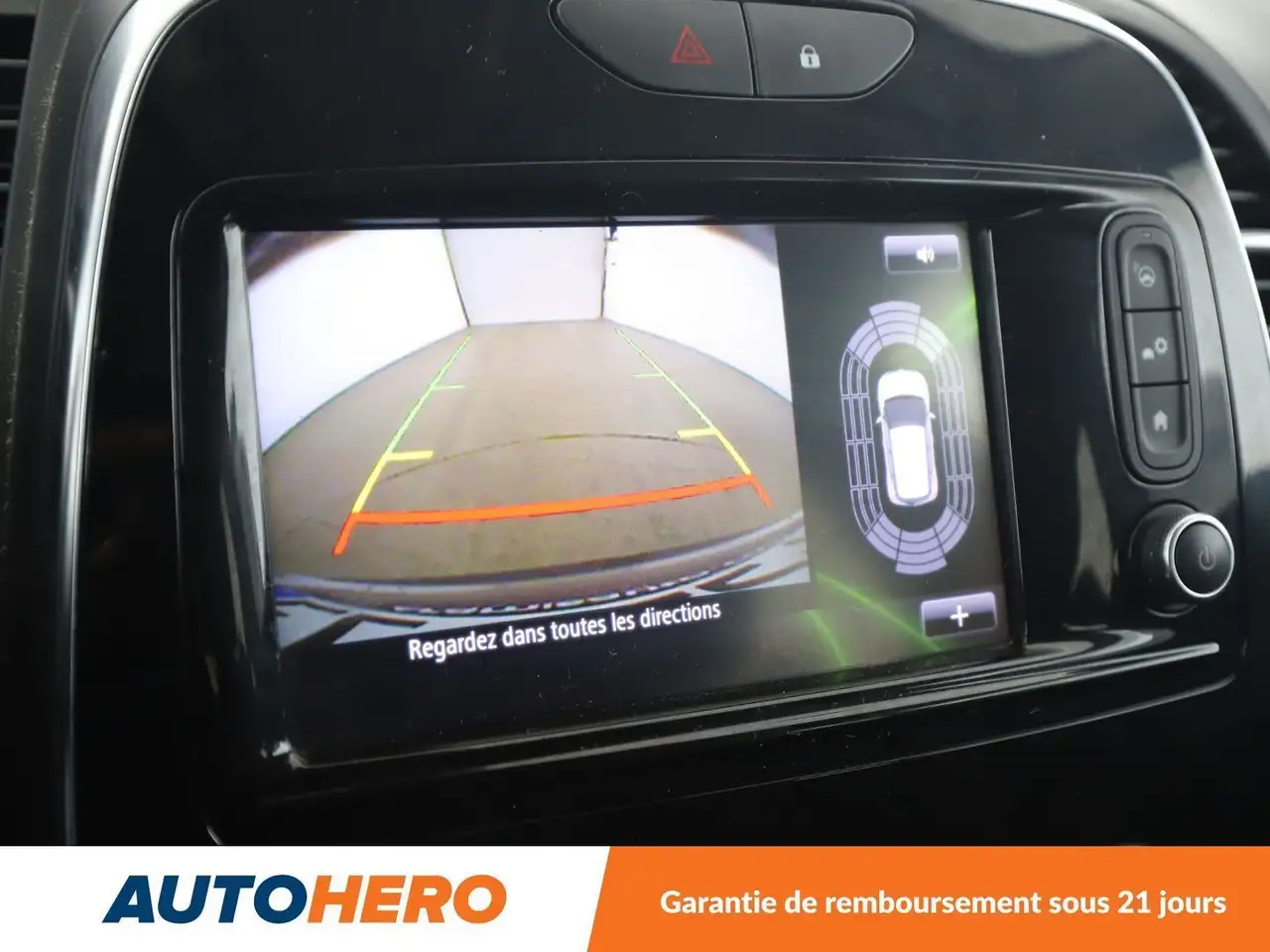 Renault Captur — photo 24
