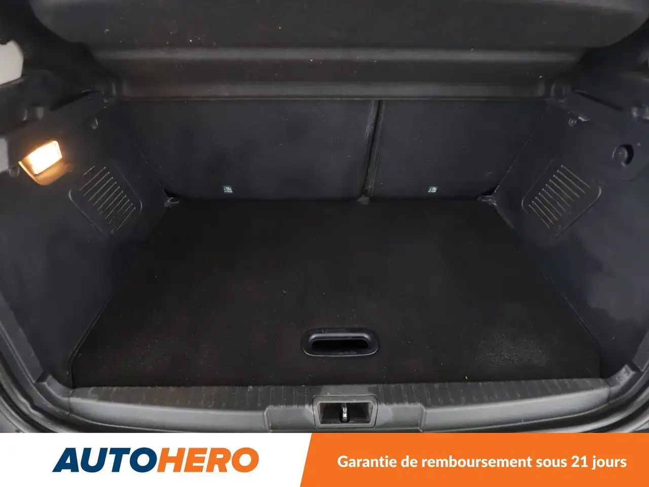 Renault Captur — photo 17