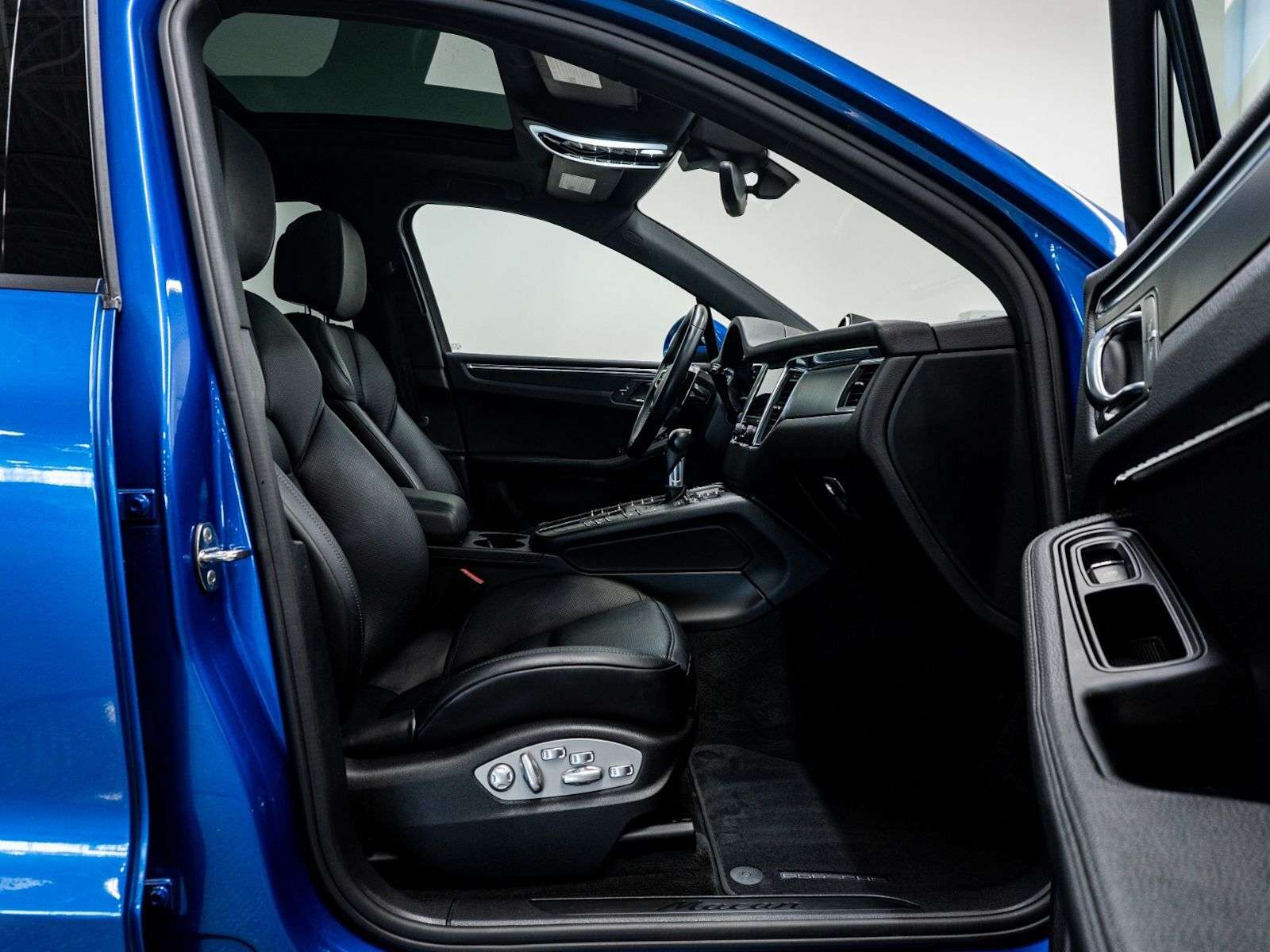 2018 Porsche Macan | No Major Accidents, Good Service History, All Wh alt 5