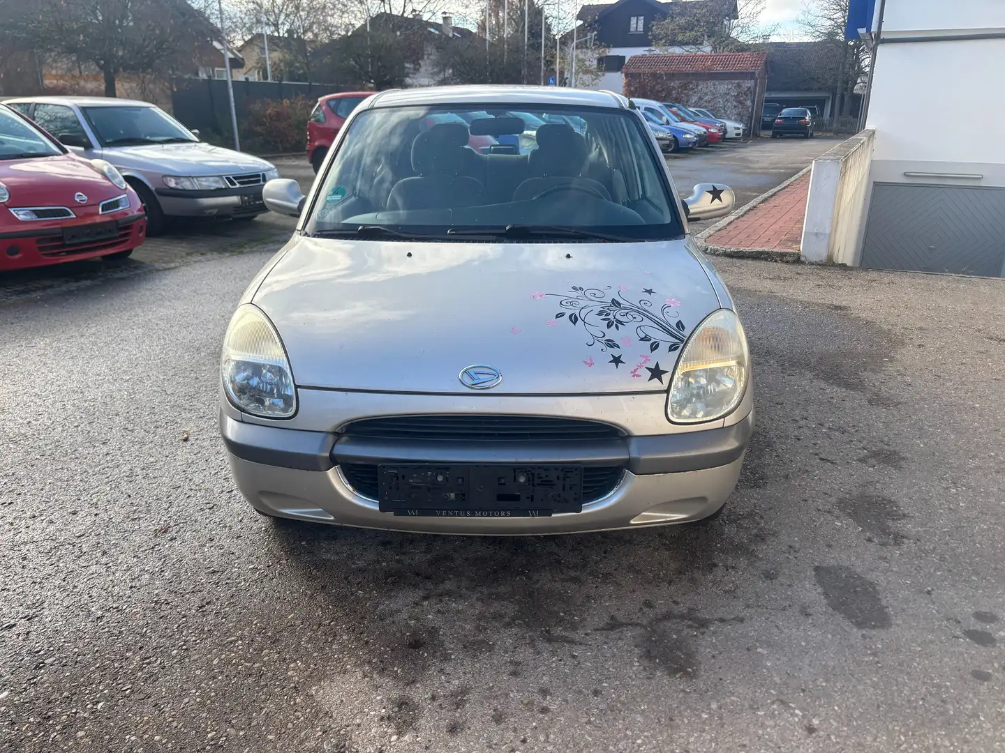 Daihatsu Sirion 1.0 Plus Bronze - 2