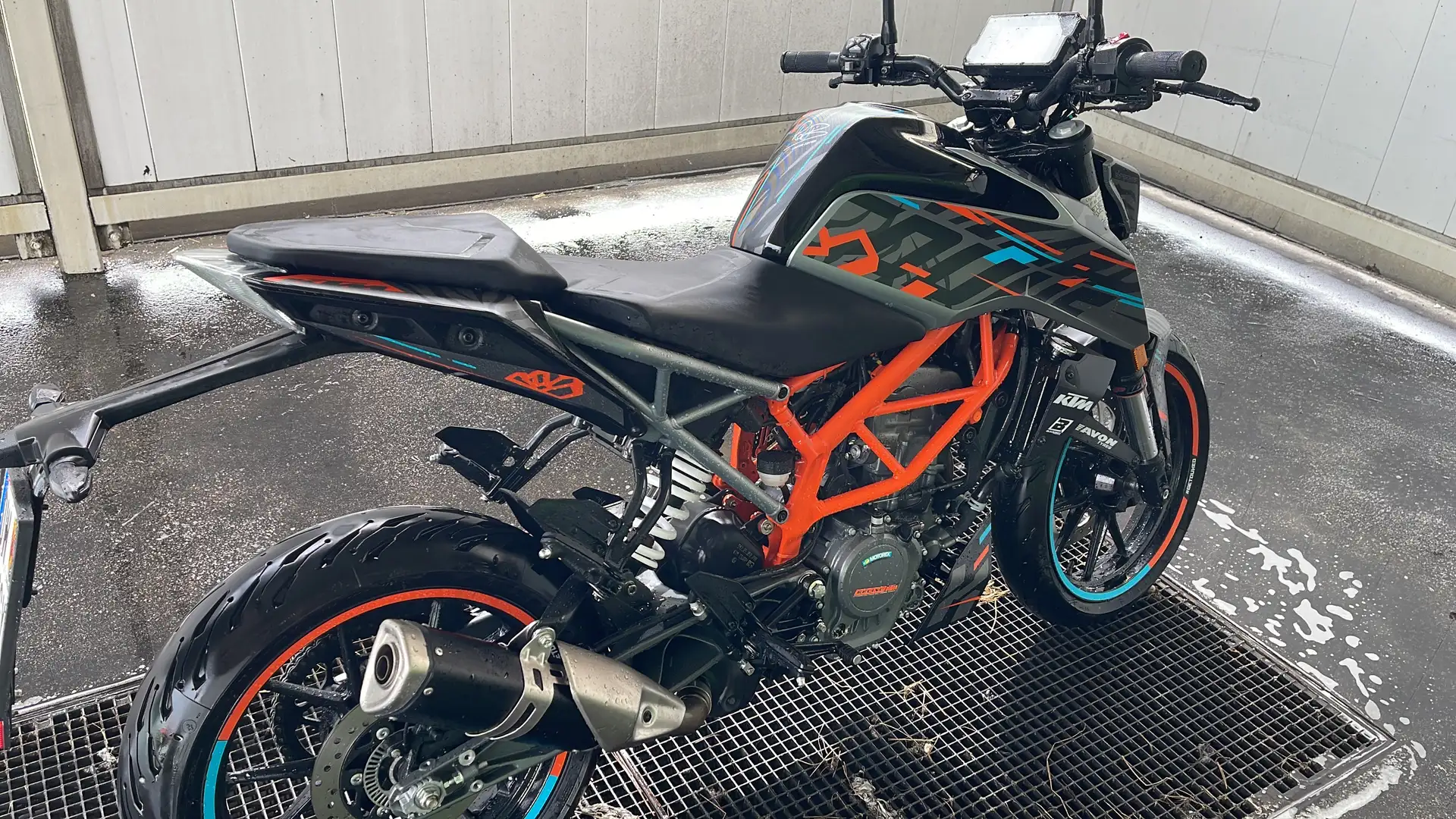 KTM 125 Duke - 2