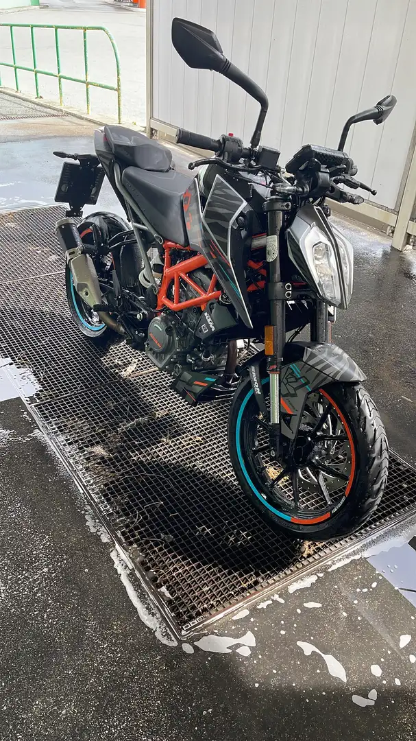 KTM 125 Duke - 1