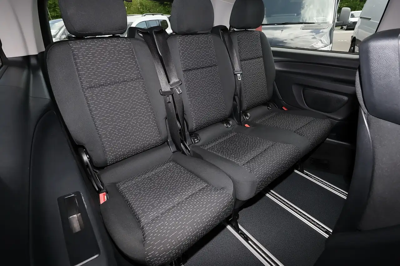 Mercedes-Benz Vito 114 Tourer TAXI RüKam+AHK+Schiebet.li+Aud40 5