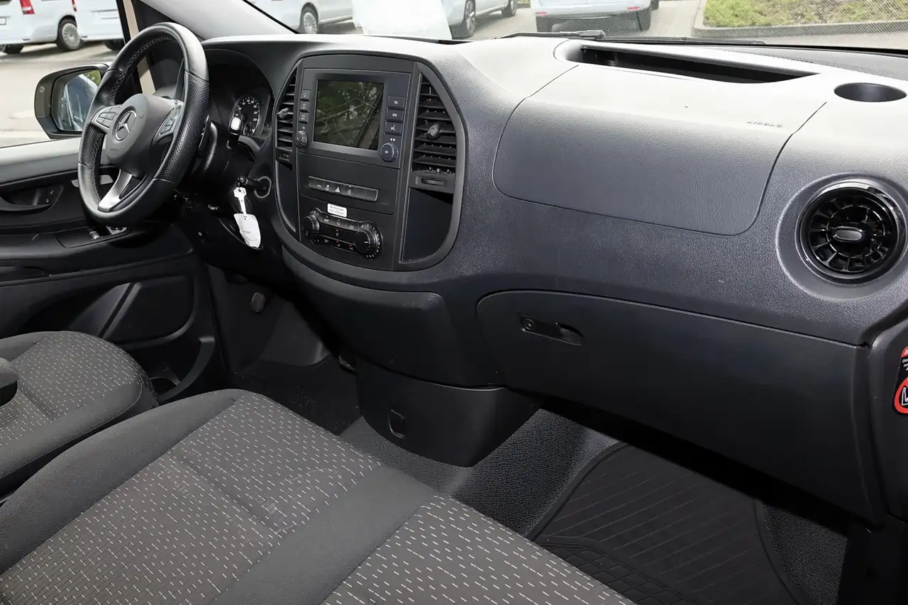 Mercedes-Benz Vito 114 Tourer TAXI RüKam+AHK+Schiebet.li+Aud40 7