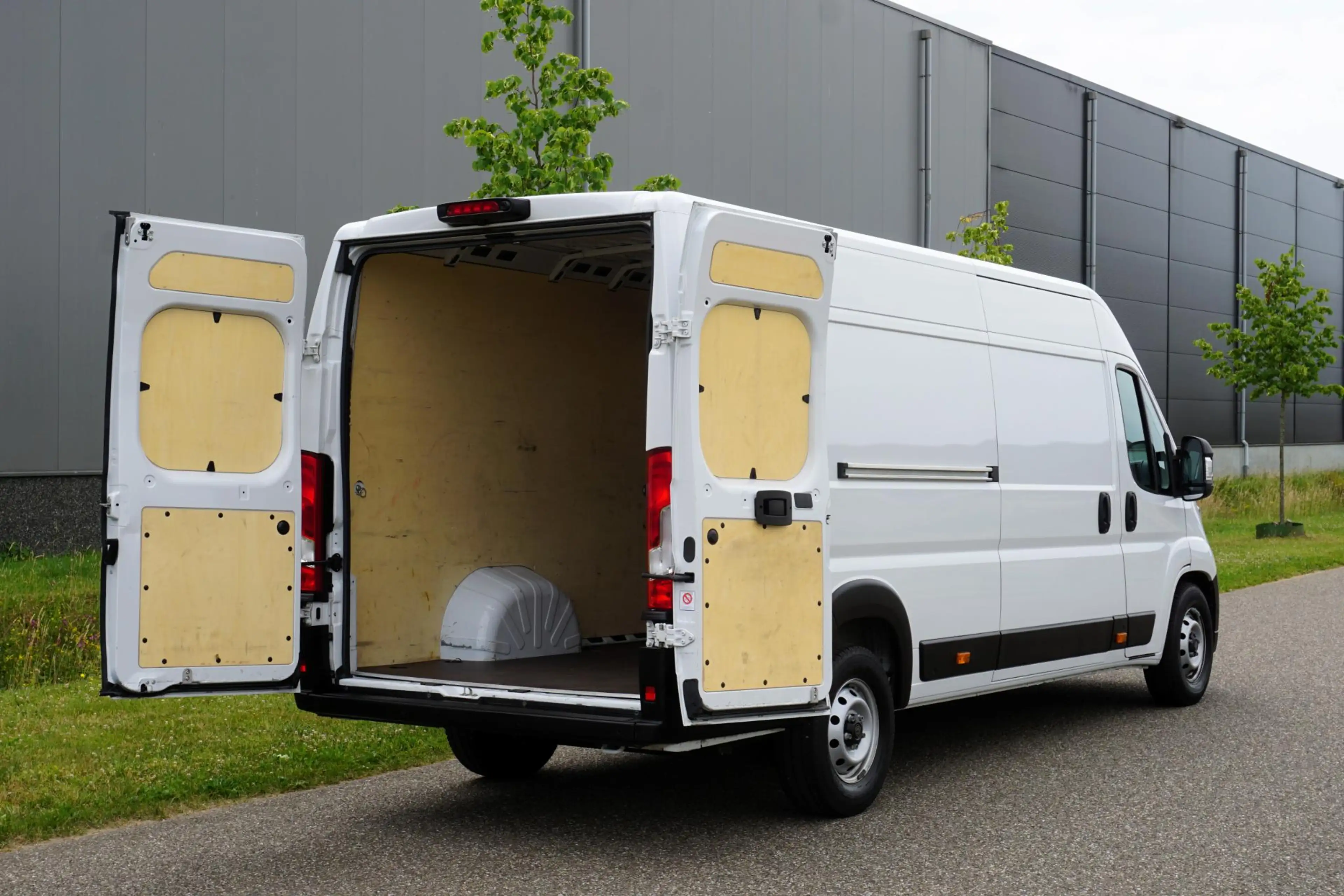 Peugeot Boxer 2.2 BlueHDi 180 L4H2 3.5t 180 pk |Automaat |Adapti — photo 3