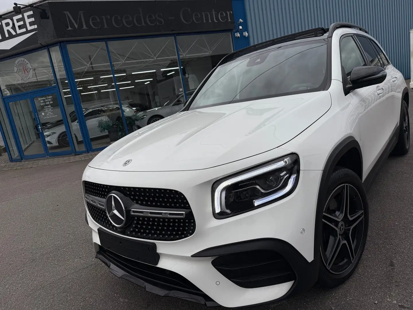 Mercedes-Benz GLB 200 D * PACK AMG + NIGHT  * 7 PLACES ! PANORAMIQUE *.. Wit - 1