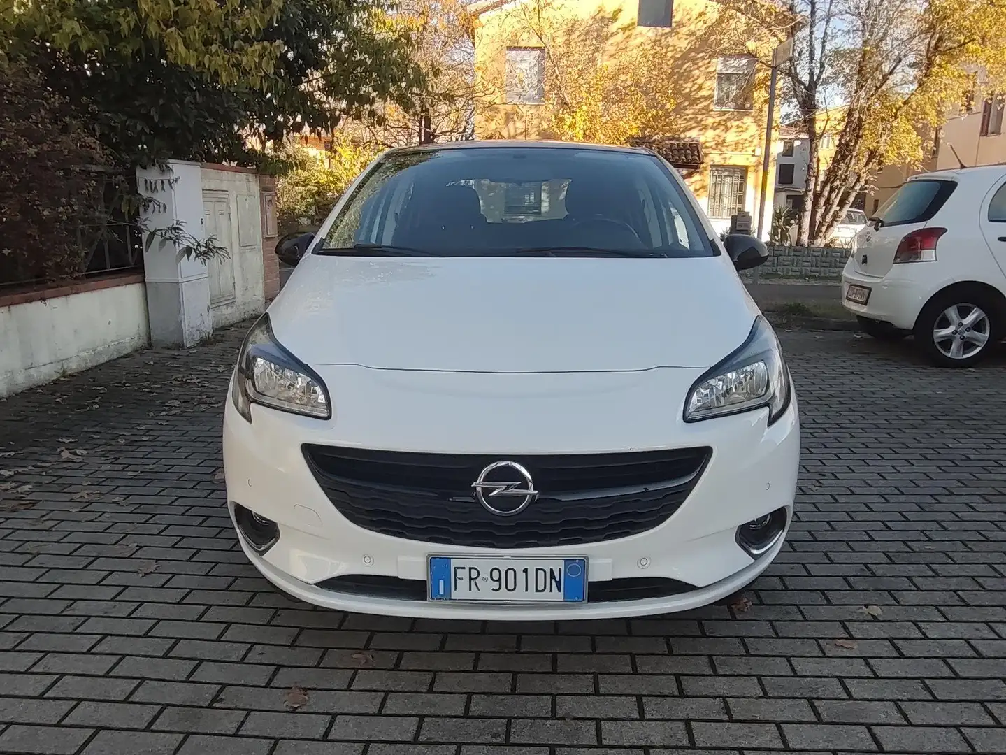 Opel Corsa Corsa V 2015 3p 1.3 cdti Black edition 75cv Weiß - 2