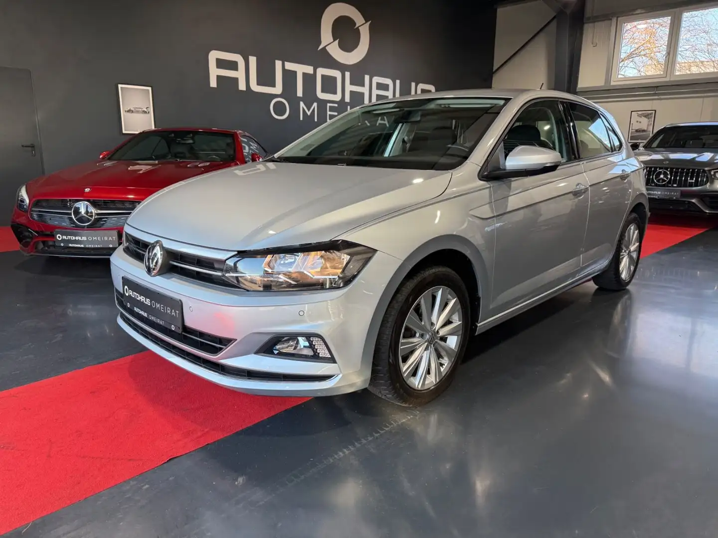 Volkswagen Polo VI Highline DSG/Klima/PDC/AppConnect/SHZ Argent - 1