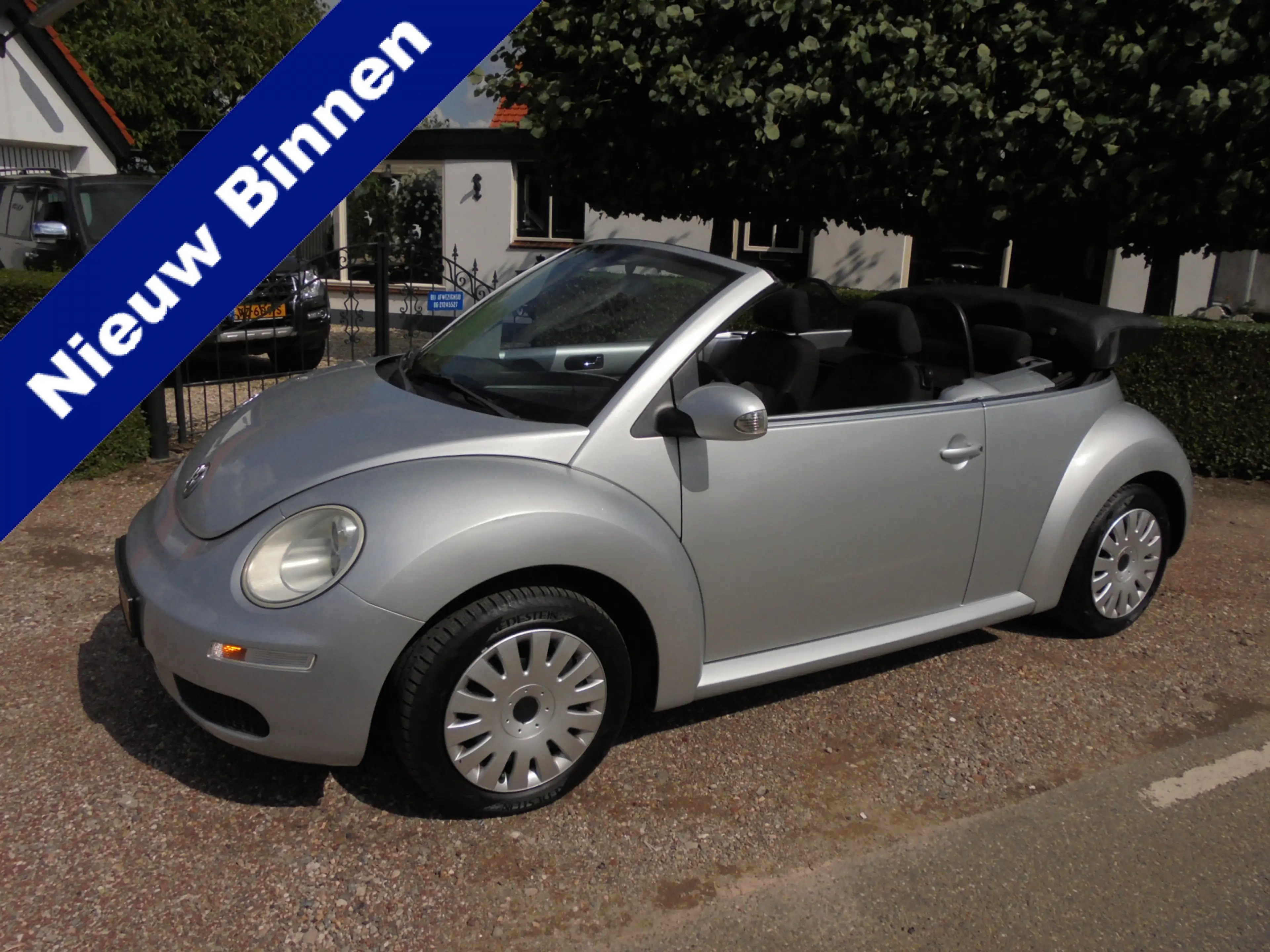 Volkswagen New Beetle Cabriolet 1.6 Highline **NL-AUTO**122.000 org.km.N