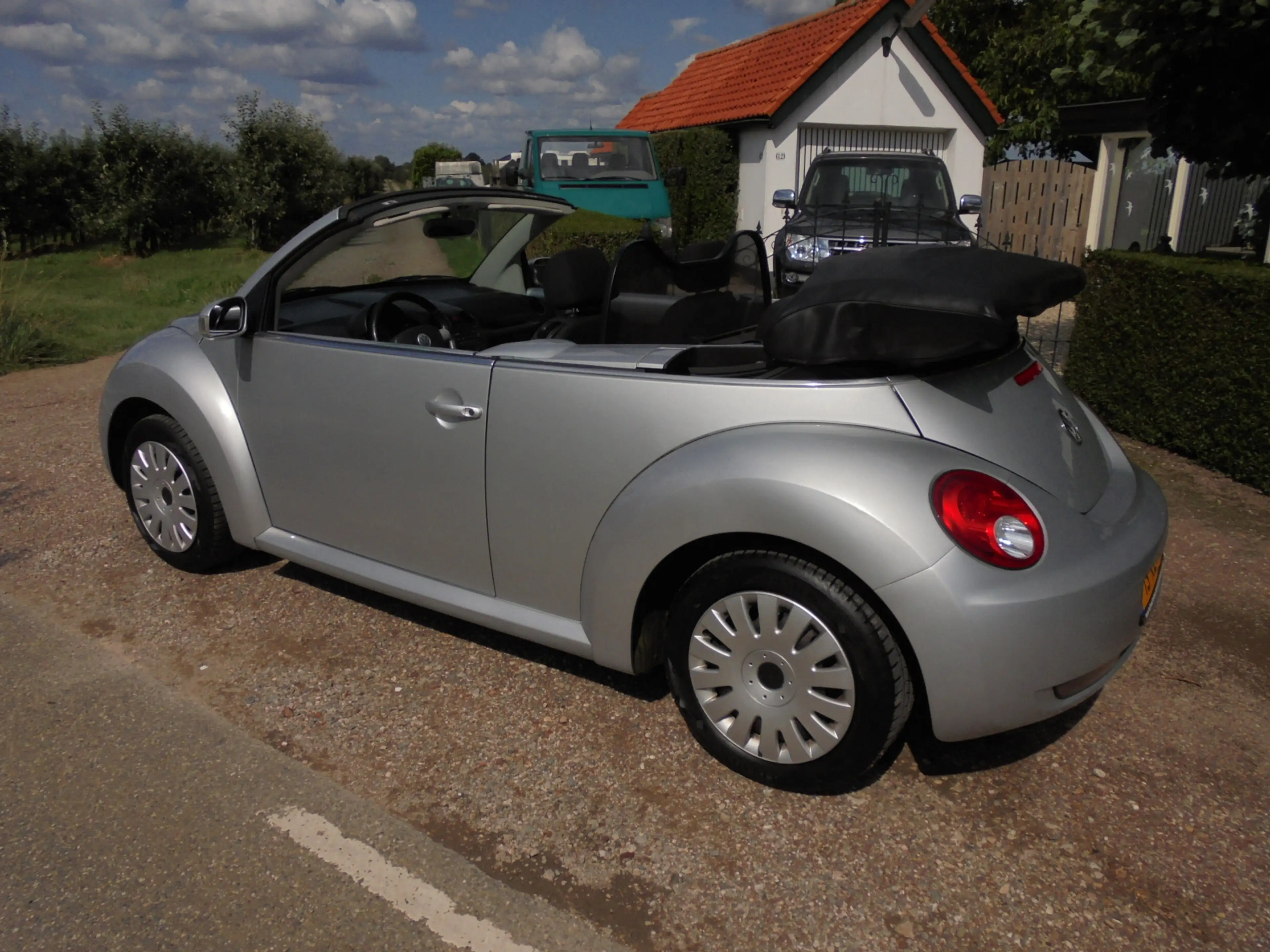 Volkswagen New Beetle Cabriolet 1.6 Highline **NL-AUTO**122.000 org.km.N — photo 8
